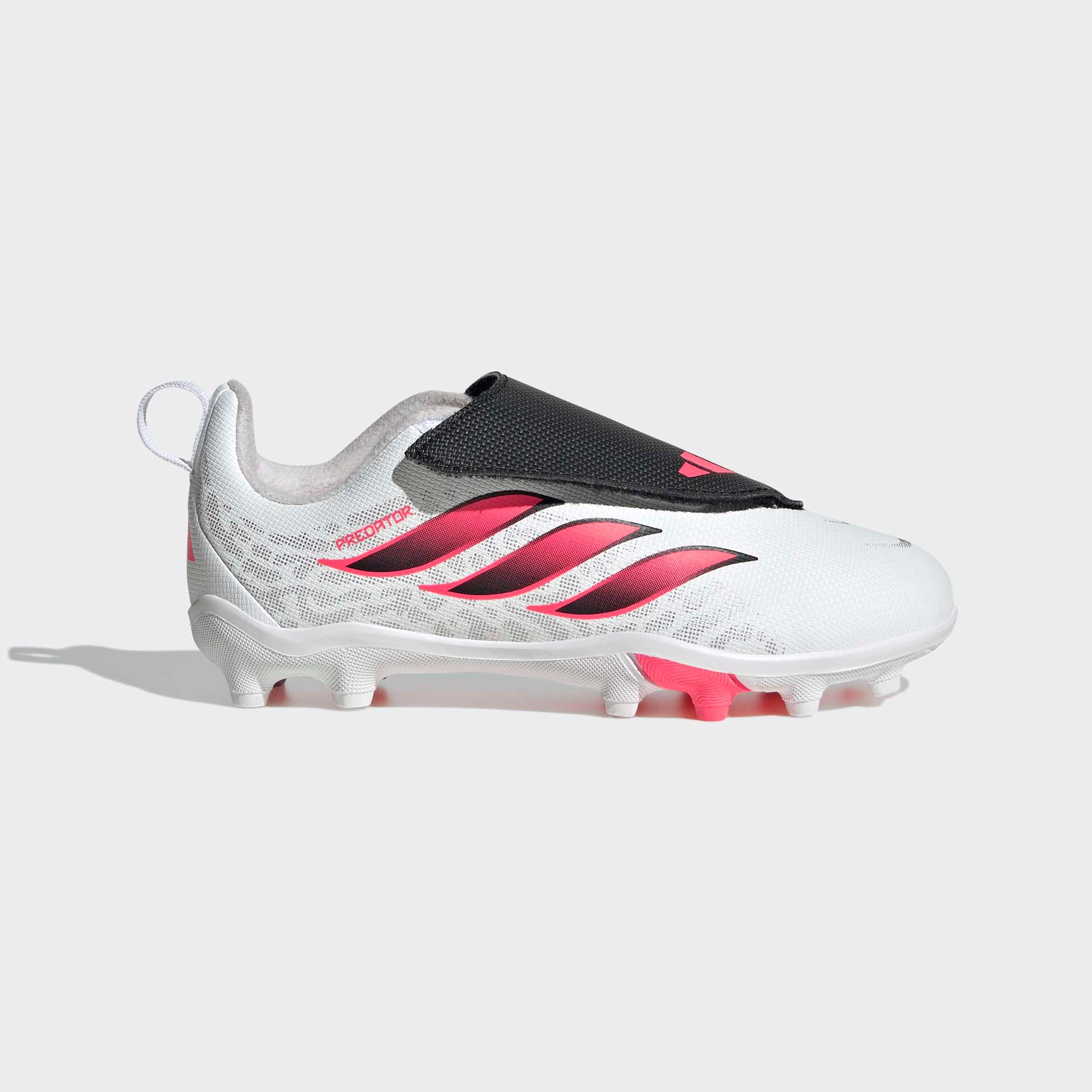 adidas Performance PREDATOR CLUB KIDS, KLETTVERSCHLUSS, FESTE BÖDEN/MULTI GROUND Fußballschuh für viele verschiedene Böden geeignet, für Jugendliche & Kinder