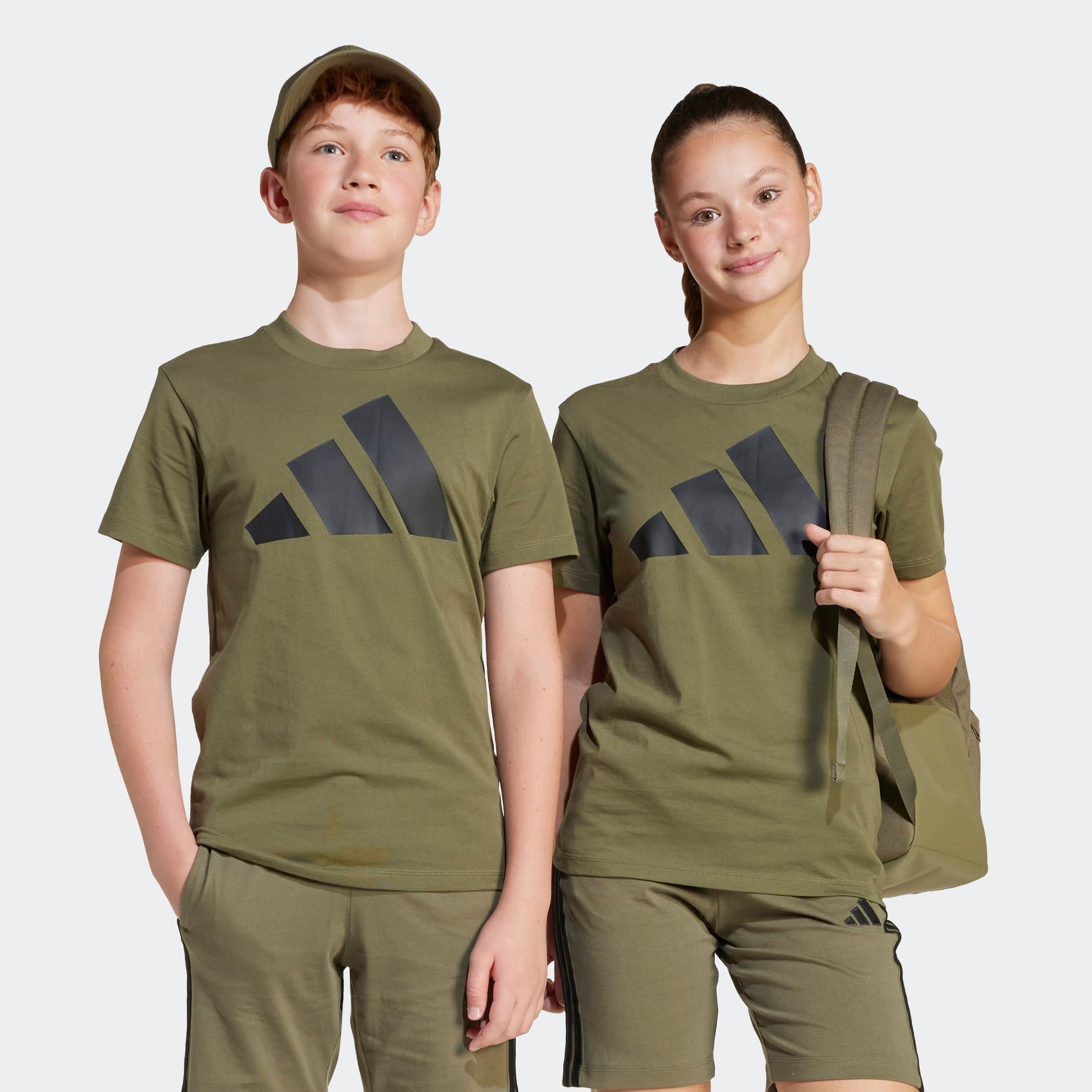 adidas Sportswear T-Shirt J BL TEE 160 für Kinder und Teens, mit Rundhalsausschnitt, aus 100 % Baumwolle