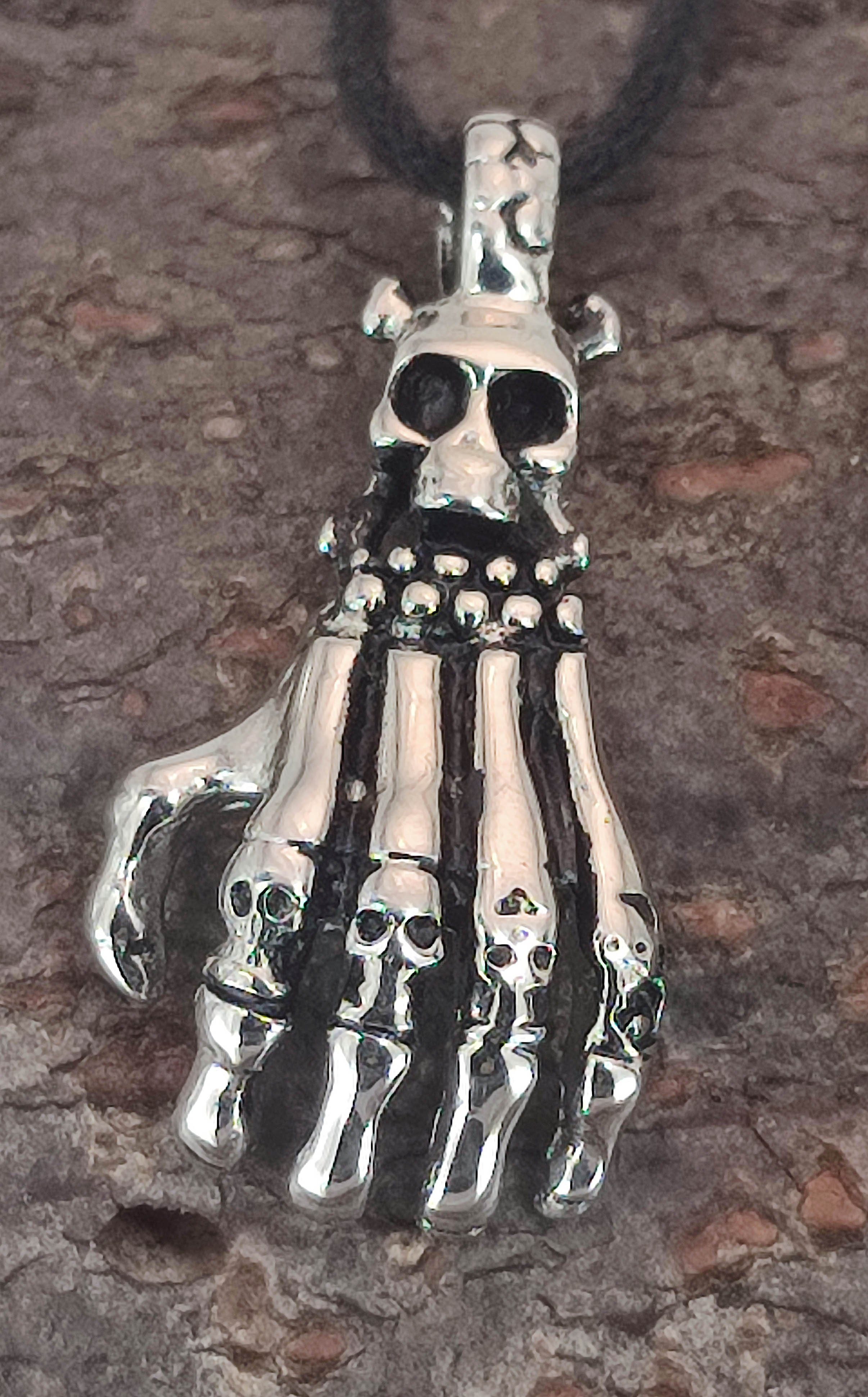Nr. Edelstahl Skelett of Skeletthand Anhänger 84 Hand Kettenanhänger Kiss Leather