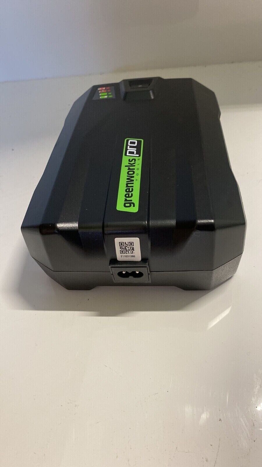 Greenworks Greenworks Ladegerät 80V GD80UCBP für Rucksack-Akku Akku-Ladestation