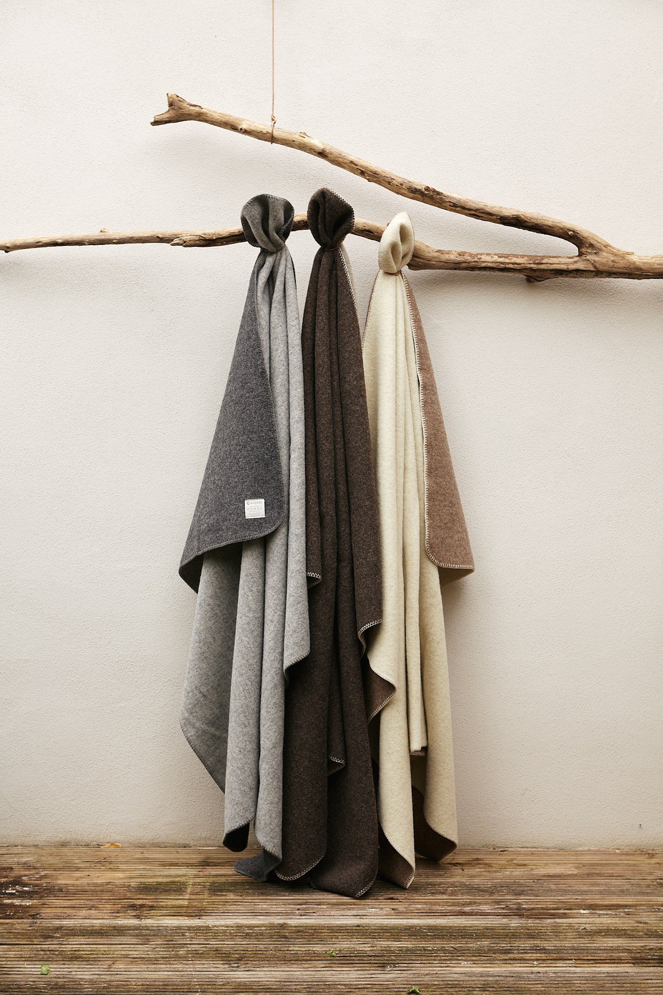 Wolldecke Die Heimische – Merino-Decke 150 leicht cm x 220 cm (1650 g), Kaipara - Merino Sportswear, aus reiner Merinowolle Made in Germany