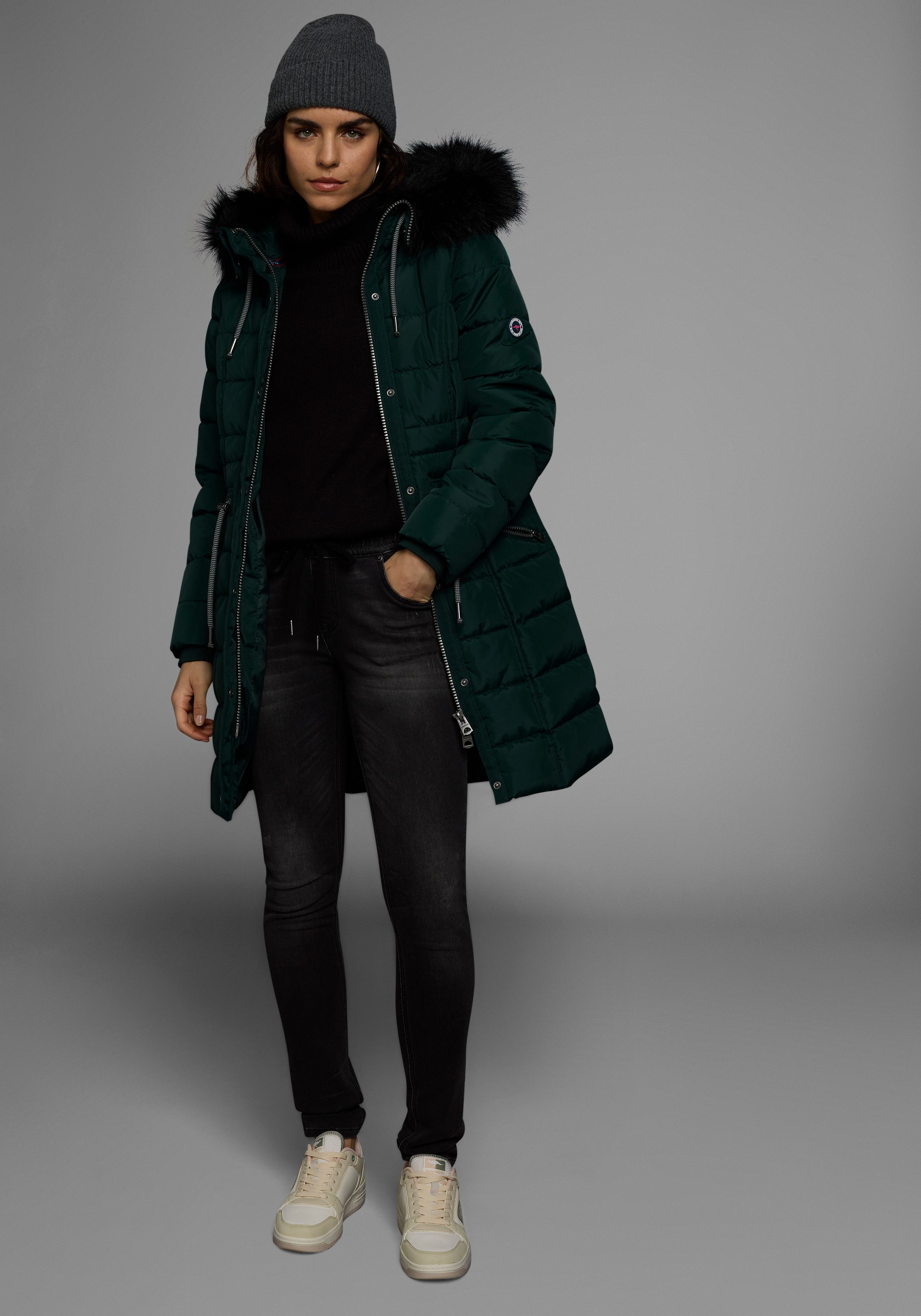 Zum Outfit 5