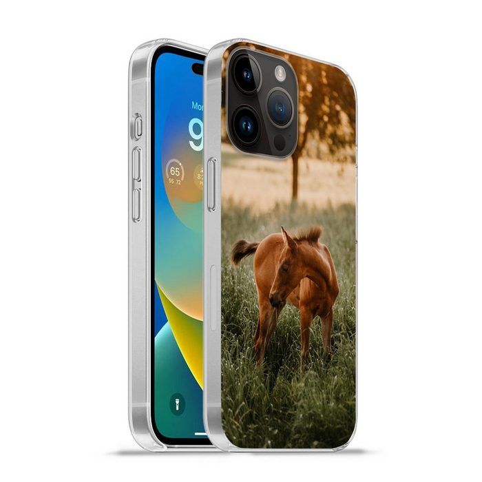 MuchoWow Handyhülle Pferd - Gras - Baum Handyhülle Telefonhülle Apple iPhone 14 Pro