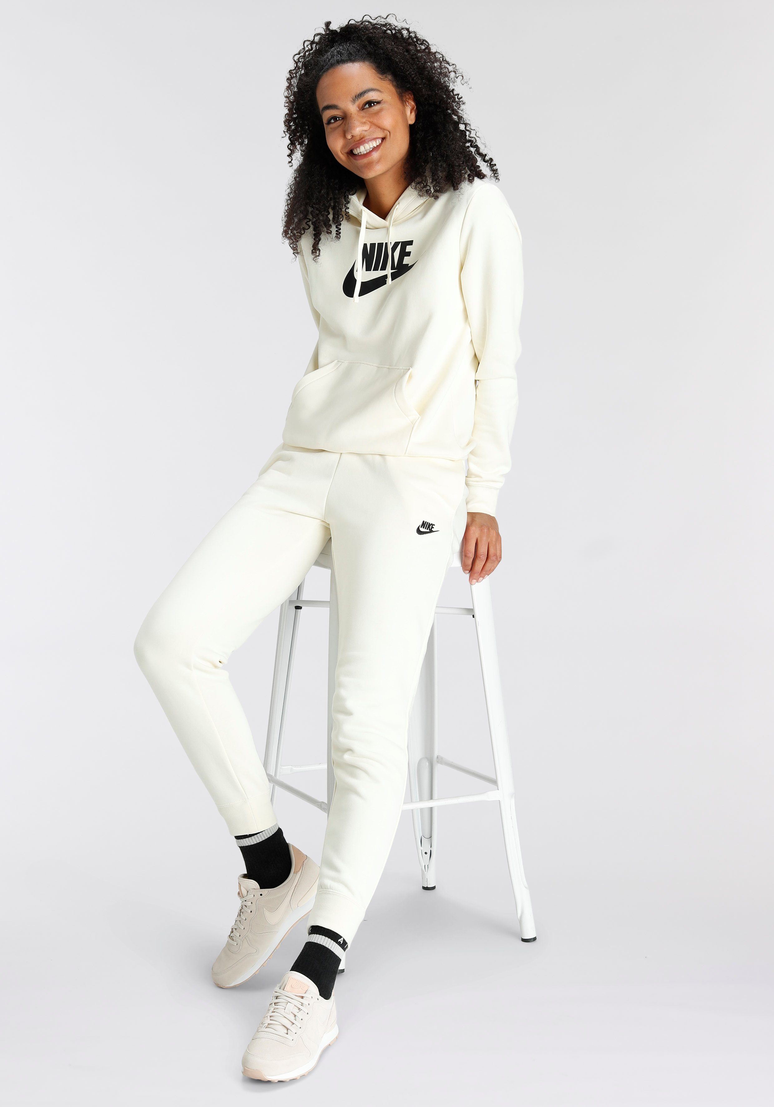 Nike Club Kapuzensweatshirt Sportswear MILK/BLACK Pullover Women's COCONUT Fleece Logo Hoodie