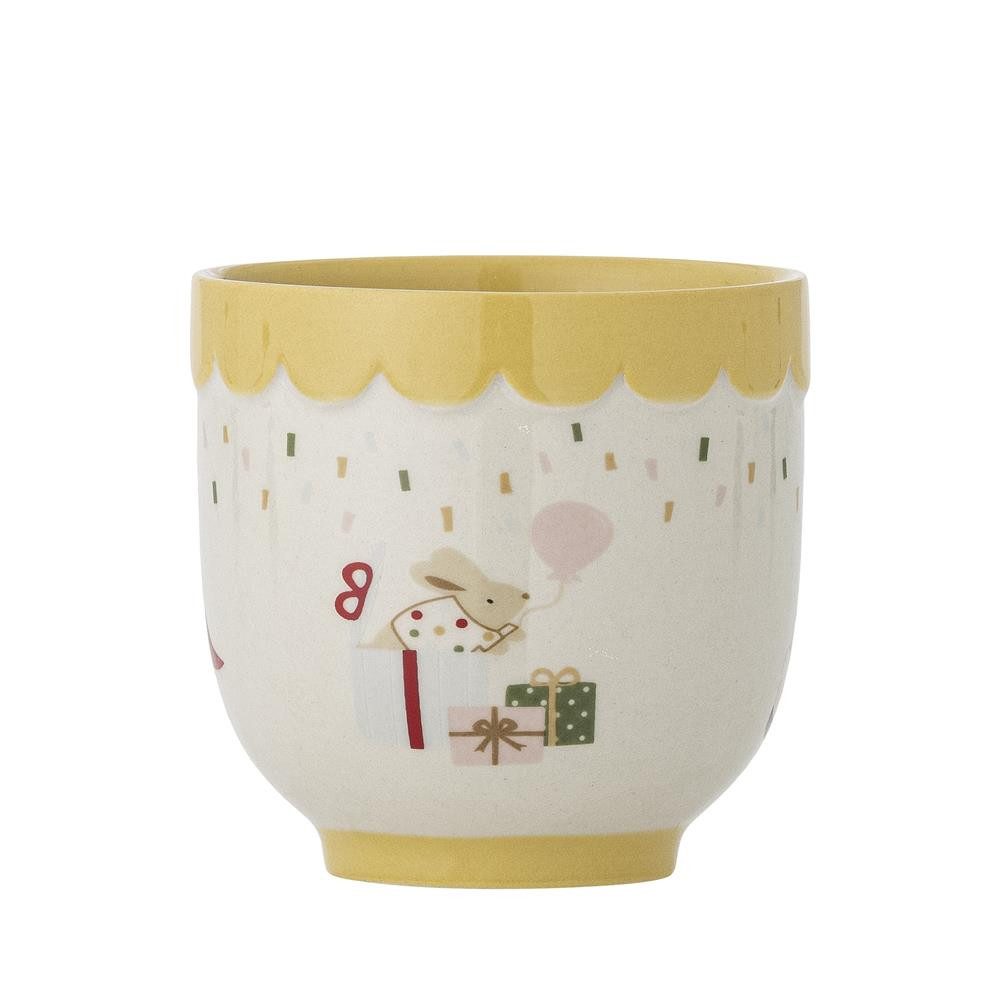 Bloomingville Tasse MINI Celebrate Gelb, Steingut, Kinderbecher, Steingut, Handbemalt, Verspielt, Unikat, Kindertasse, dänisches Design
