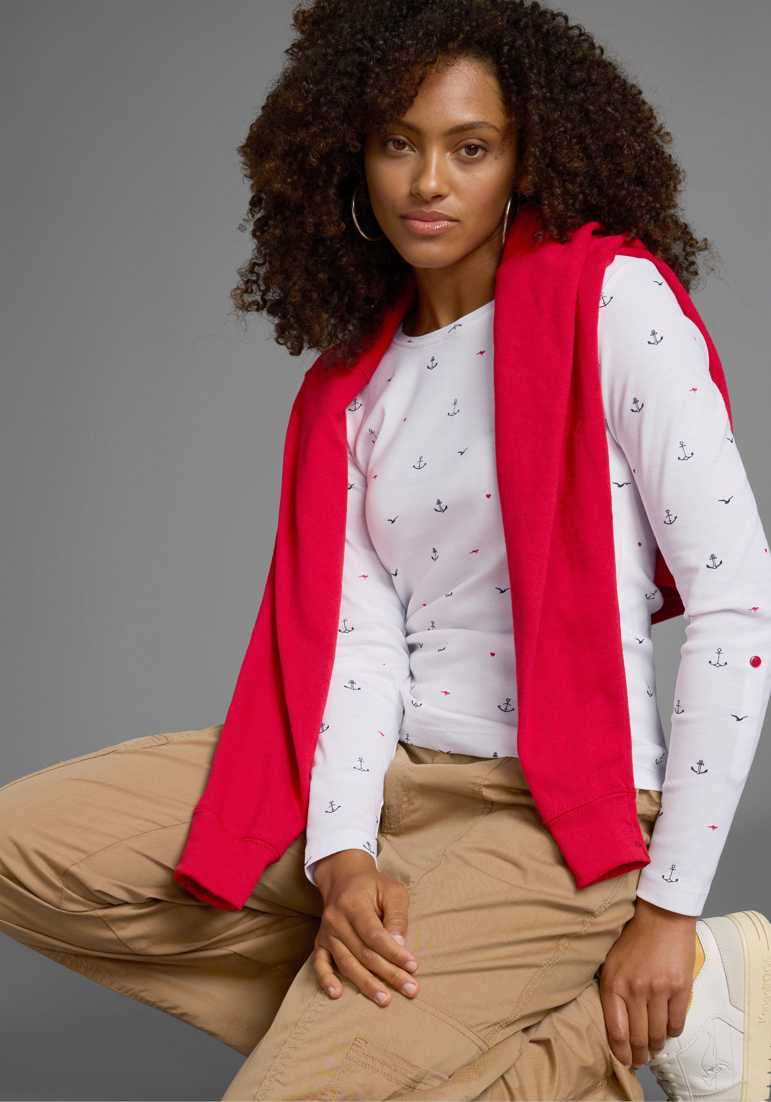 KangaROOS Langarmshirt krempelbare Ärmel, sehr figurbetont, aus elastischer günstig online kaufen