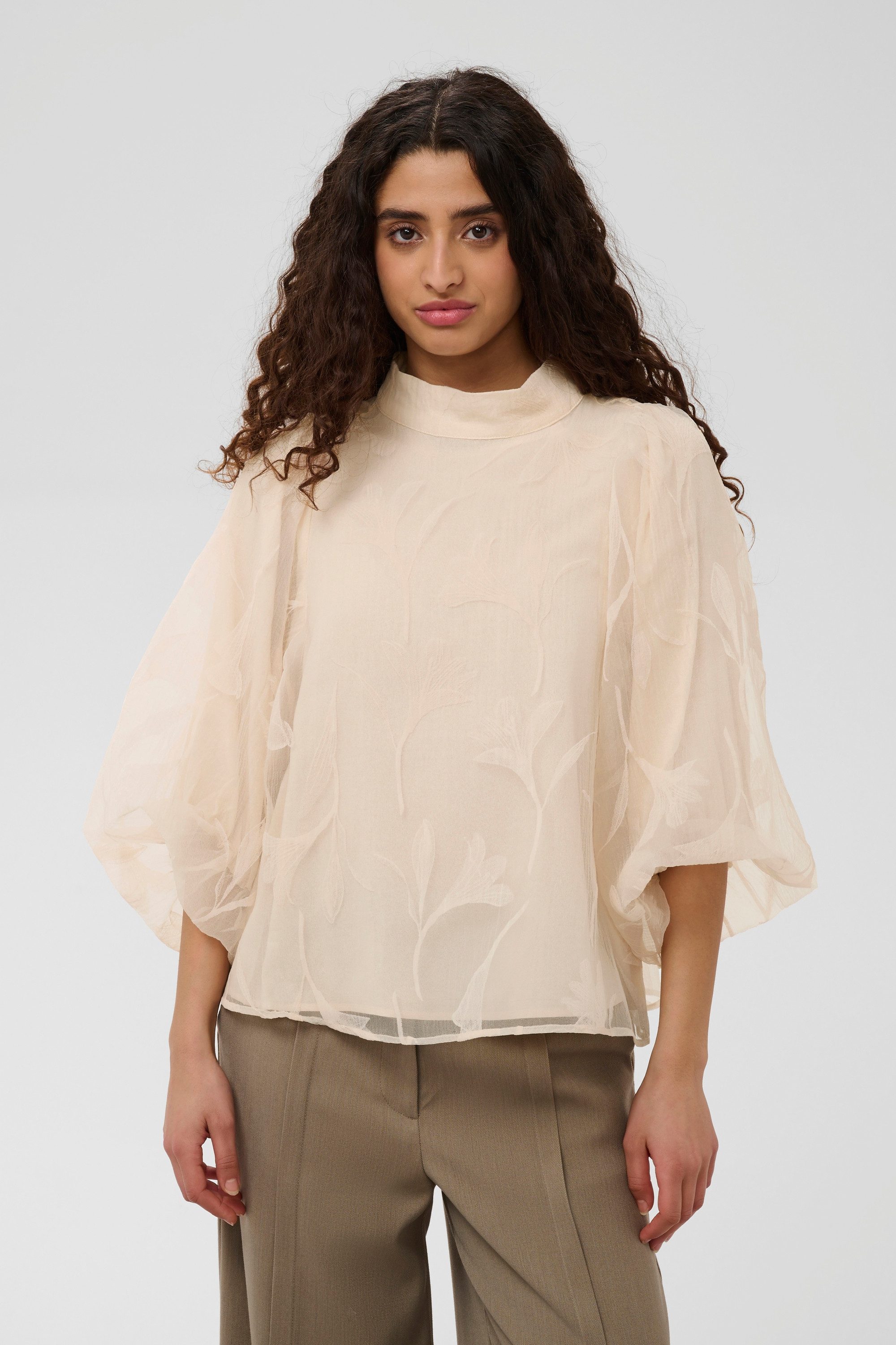 SOAKED IN LUXURY Kurzarmbluse Bluse kurzarm SLPhilomena