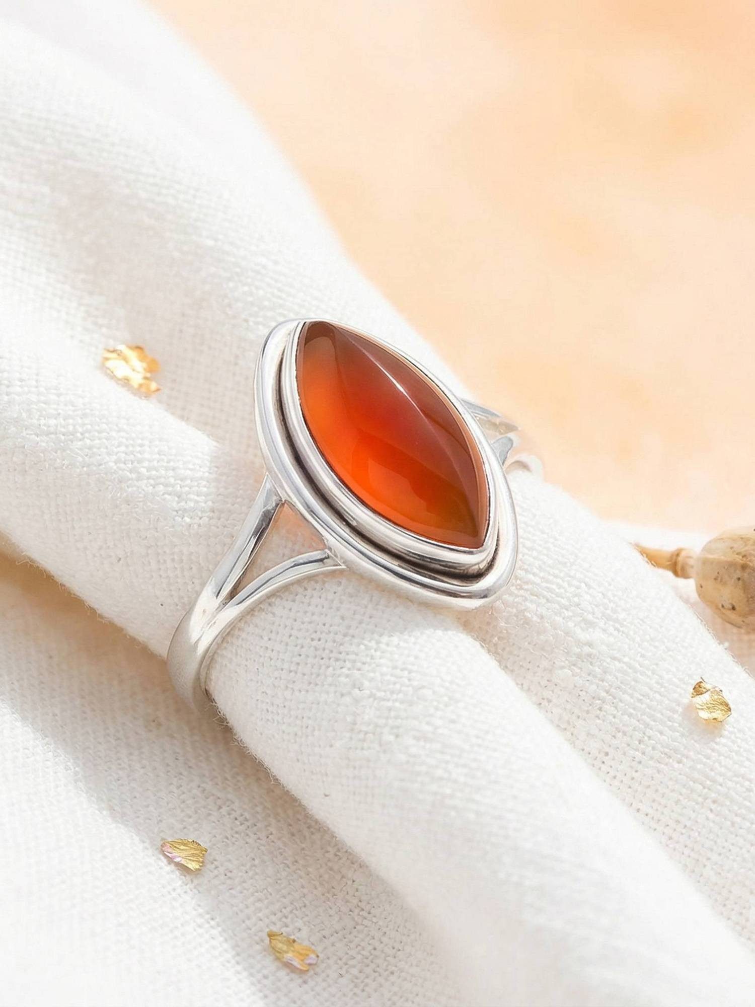 mantraroma Silberring SARALA Ellipse aus 925 Silber mit Karneol (Ring mit S günstig online kaufen