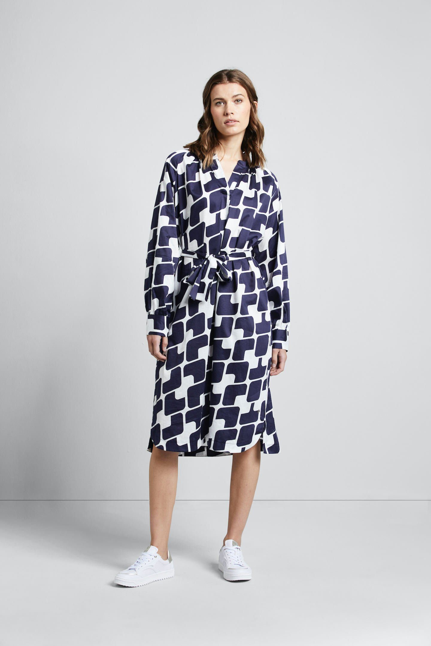 bugatti Blusenkleid mit grafischen Prints günstig online kaufen