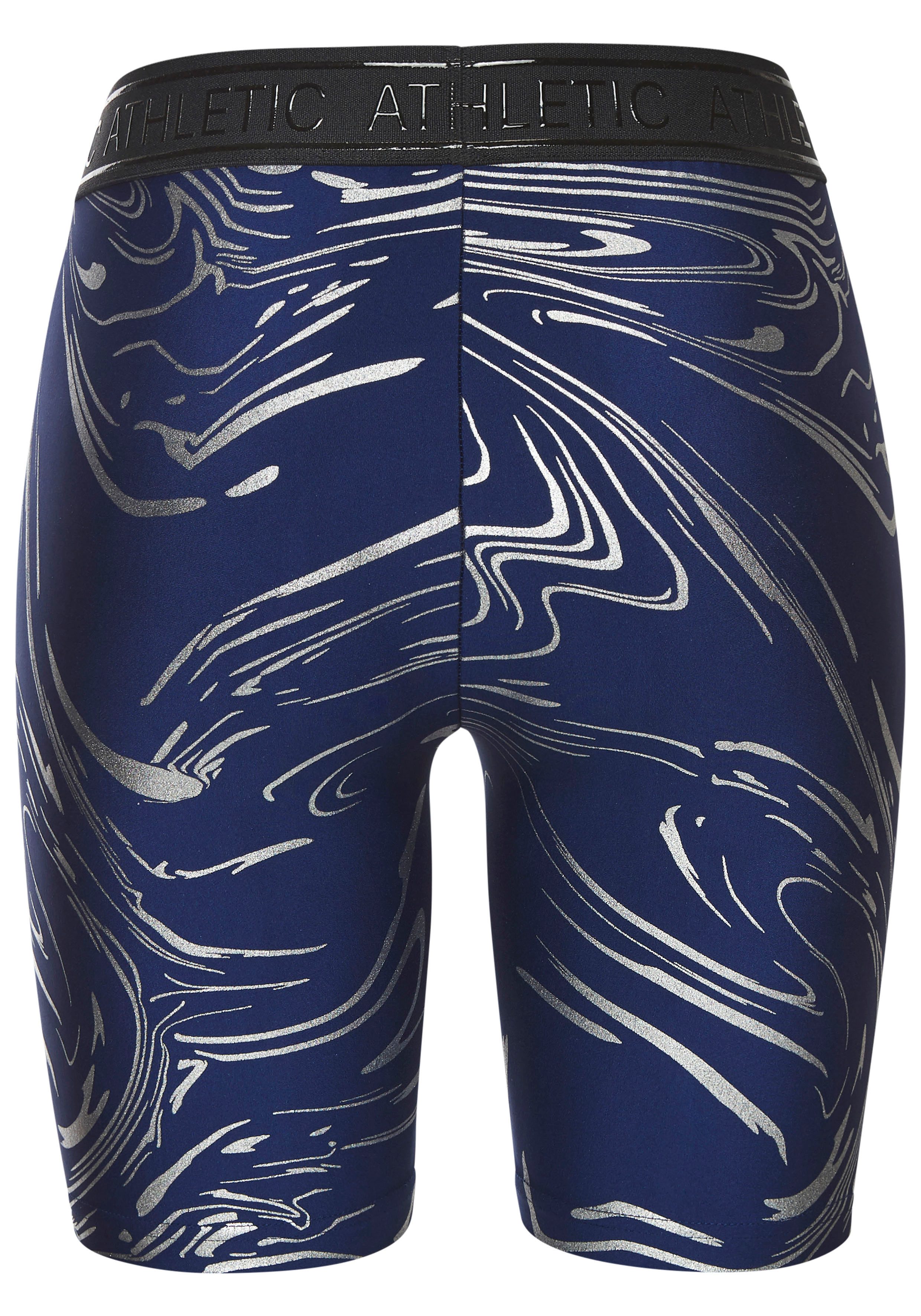 LASCANA ACTIVE Funktionsshorts mit glänzendem 3D Schriftzug auf dem Bund