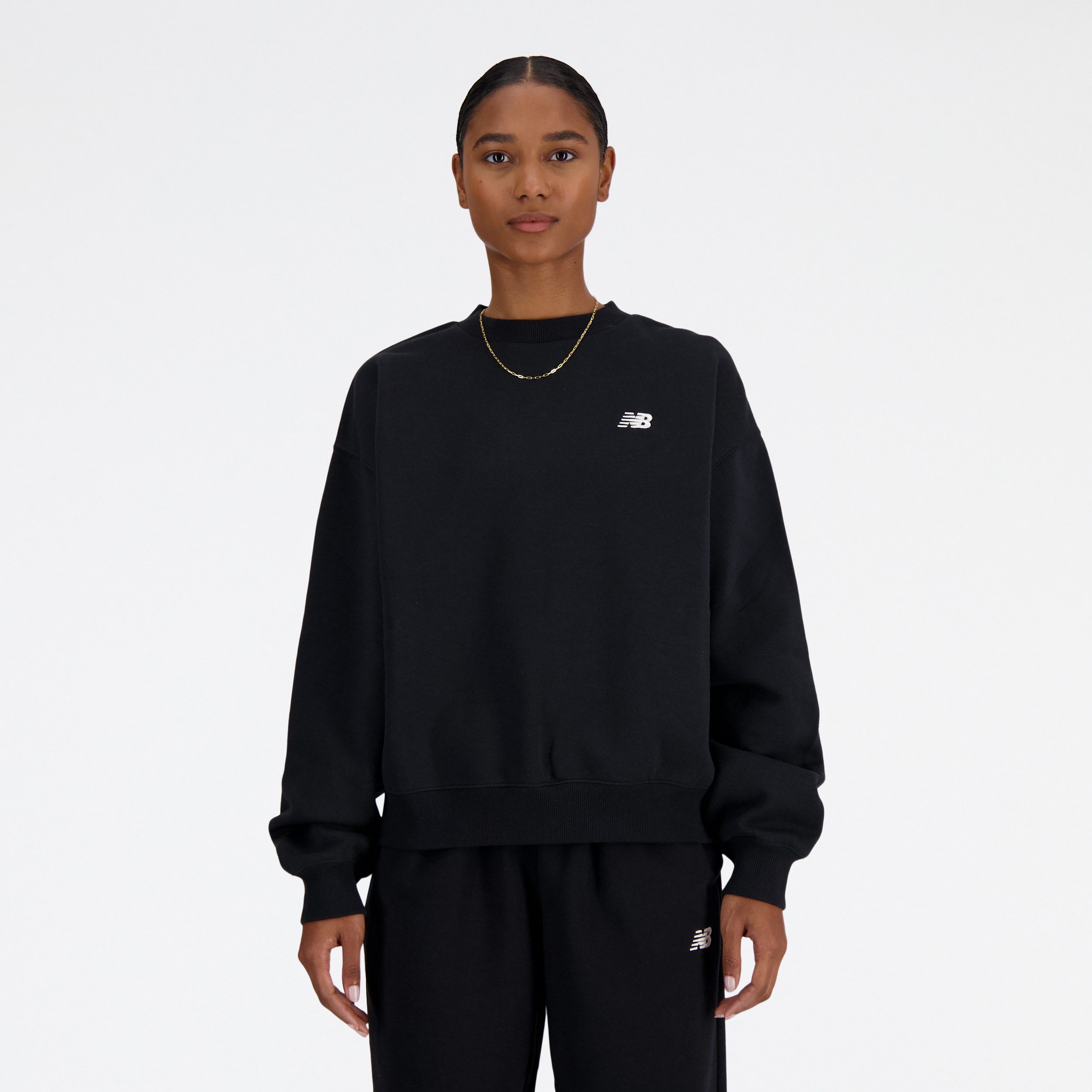 New Balance Sweatshirt SPORT ESSENTIALS FLEECE CREW mit Rundhalsausschnitt, weiches Fleece, aus Baumwolle und Polyester