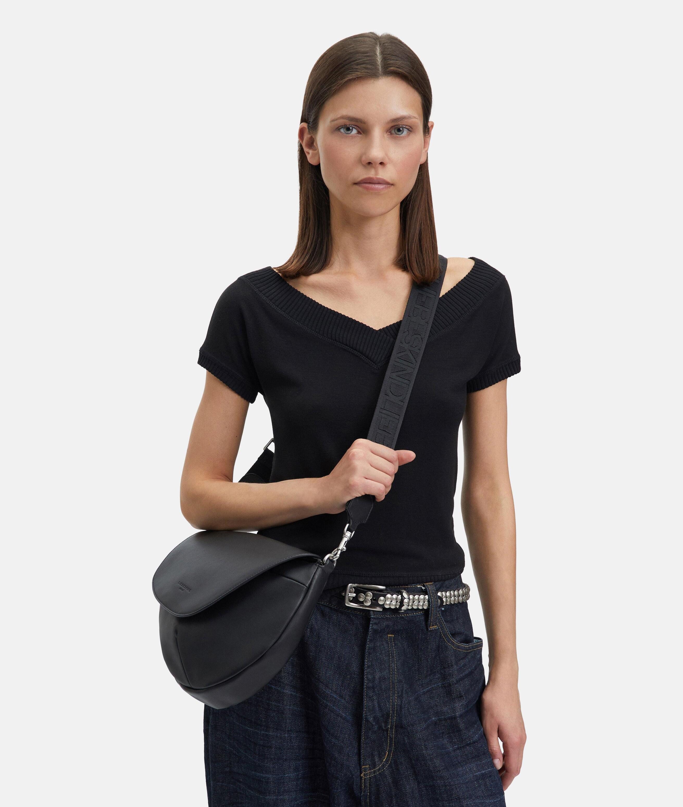 Liebeskind Berlin Schultertasche Oval Shoulder-Bag M, Geräumige Schultertasche in Lederoptik mit authentischer Narbung – Bild 4 von 5