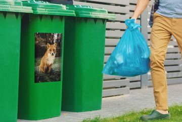 MuchoWow Wandsticker Fuchs - Wald - Herbst (1 St), Mülleimer-aufkleber, Mülltonne, Sticker, Container, Abfalbehälter