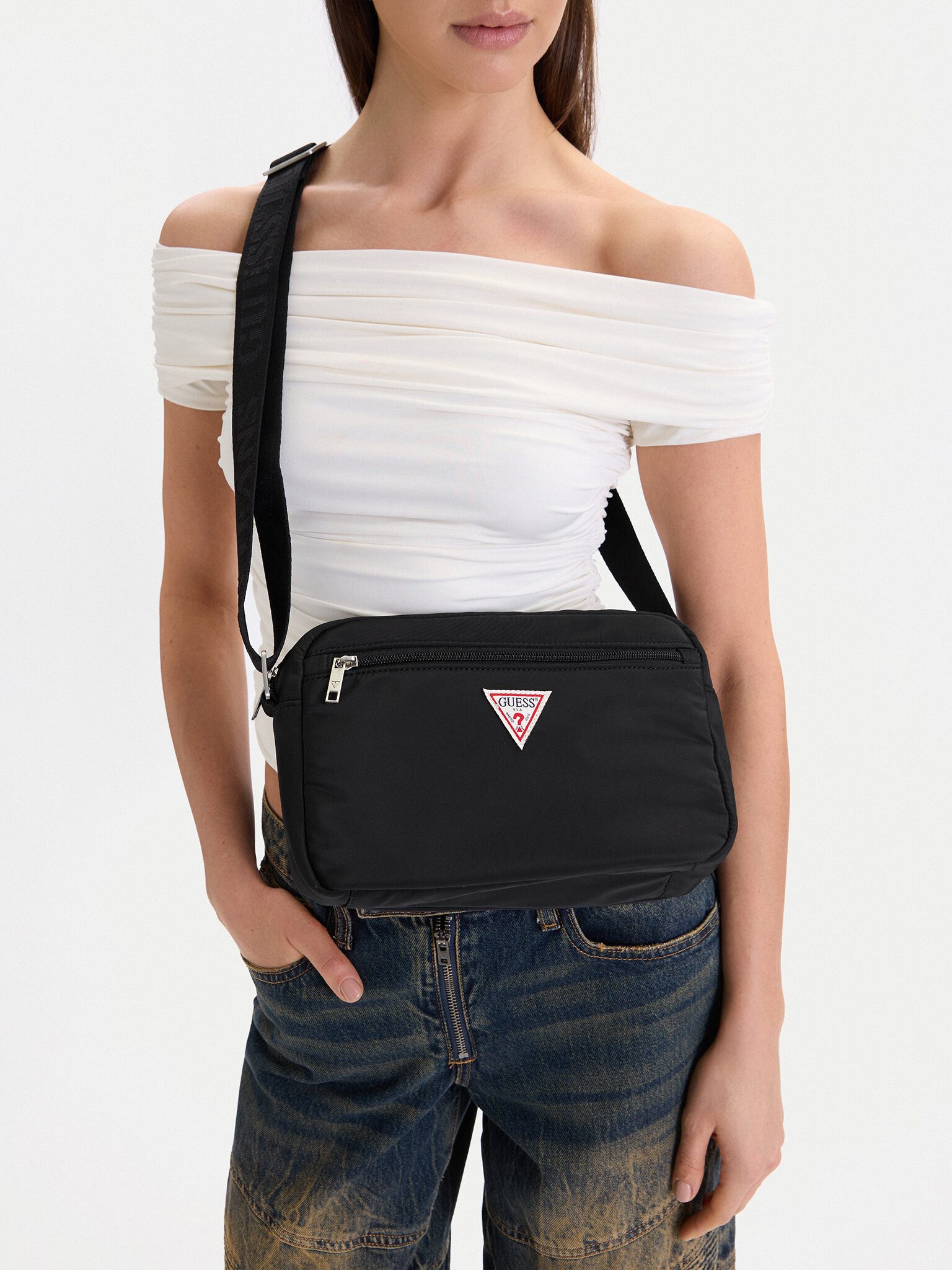 GUESS JEANS Handtasche Guess Jeans Damenhandtasche Schwarz GUESS JEANS-CWBEO-GUESS-XC-001-09