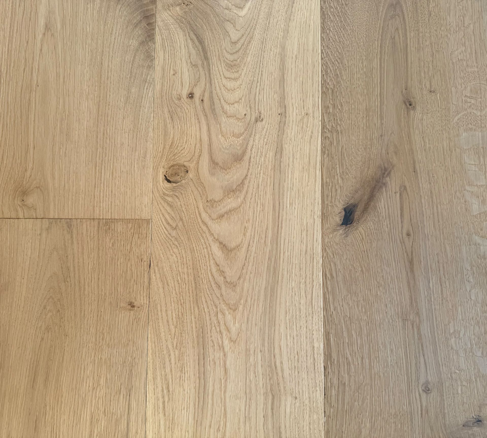 Amorim Parkett Landhausdiele Eiche, gebürstet, handgehobelt, natur geölt