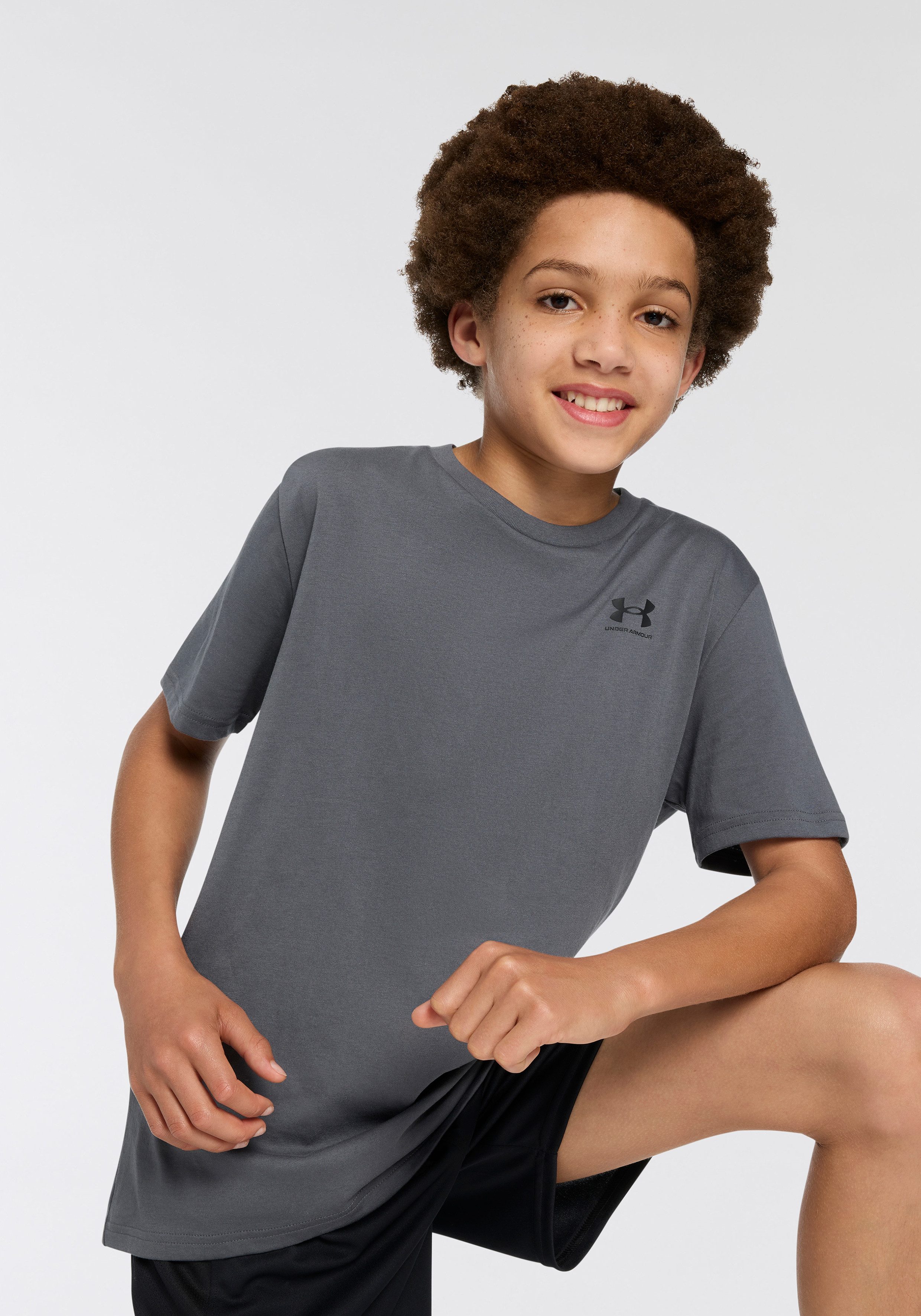 Under Armour® T-Shirt UA B SPORTSTYLE LC SS für Jugendliche geeignet, Kurzarm, mit Rundhalsausschnitt
