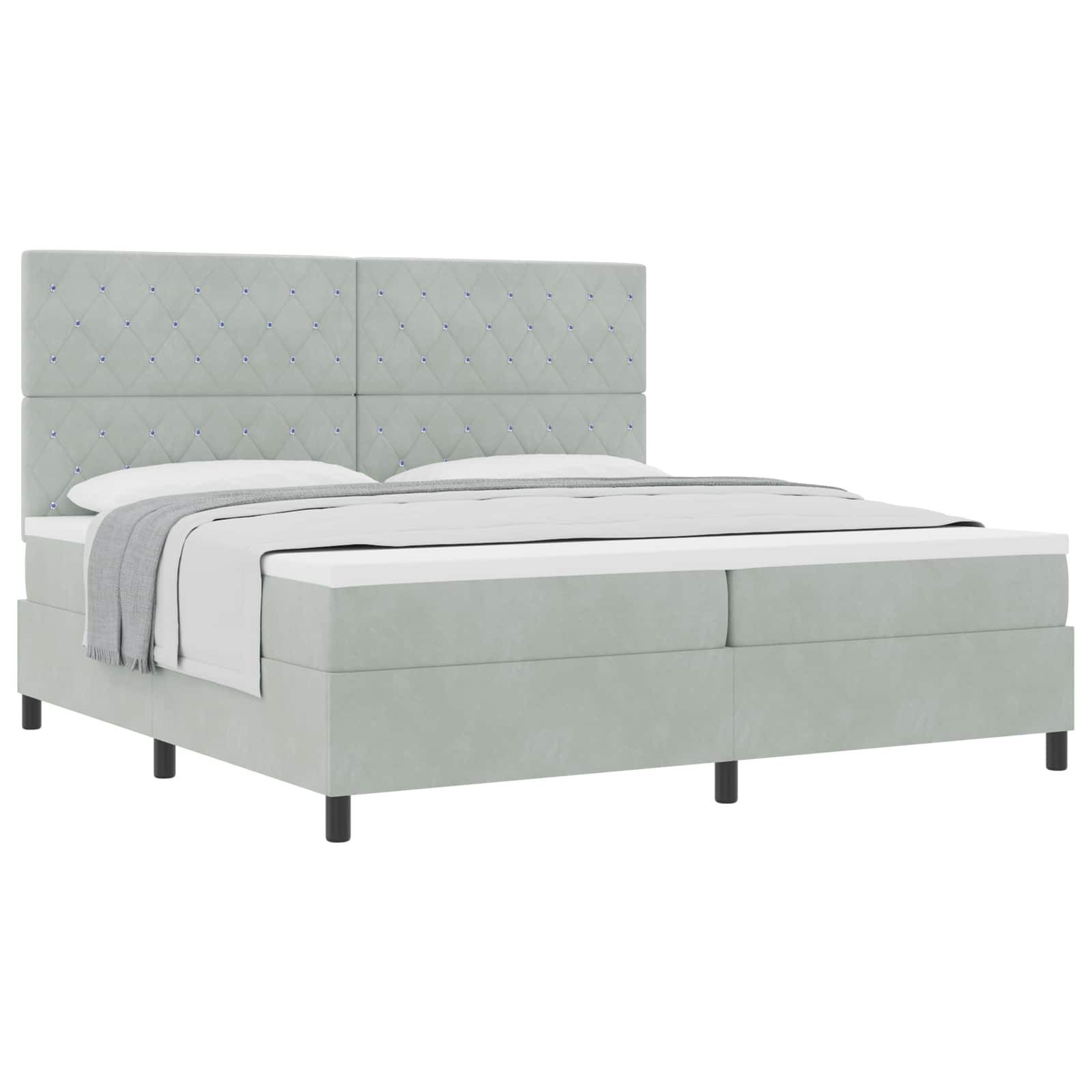 Bett Boxspringbett mit Matratze Hellgrau 200 x 200 cm Samt
