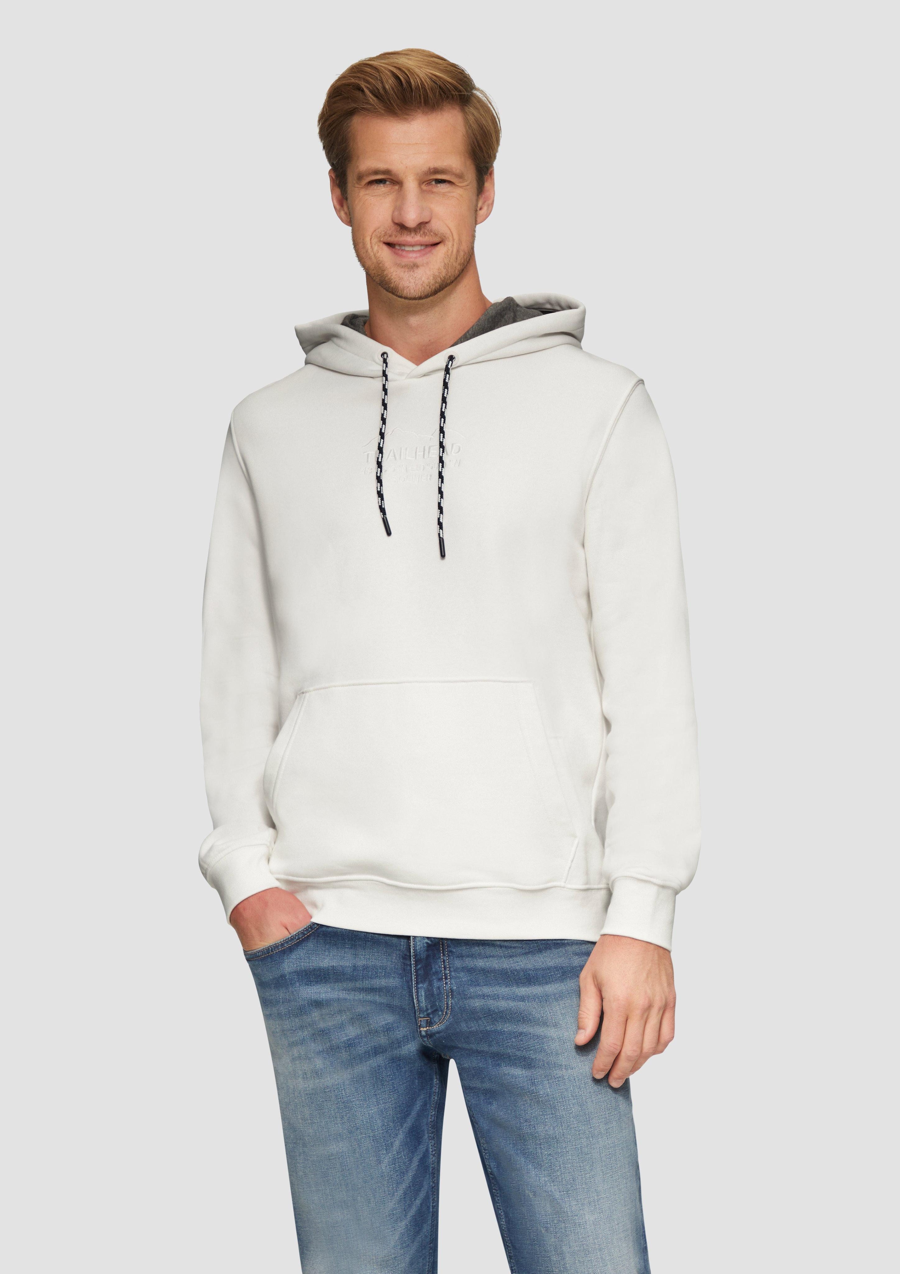 Sweatshirt Hoodie mit Kängurutasche und Stickerei