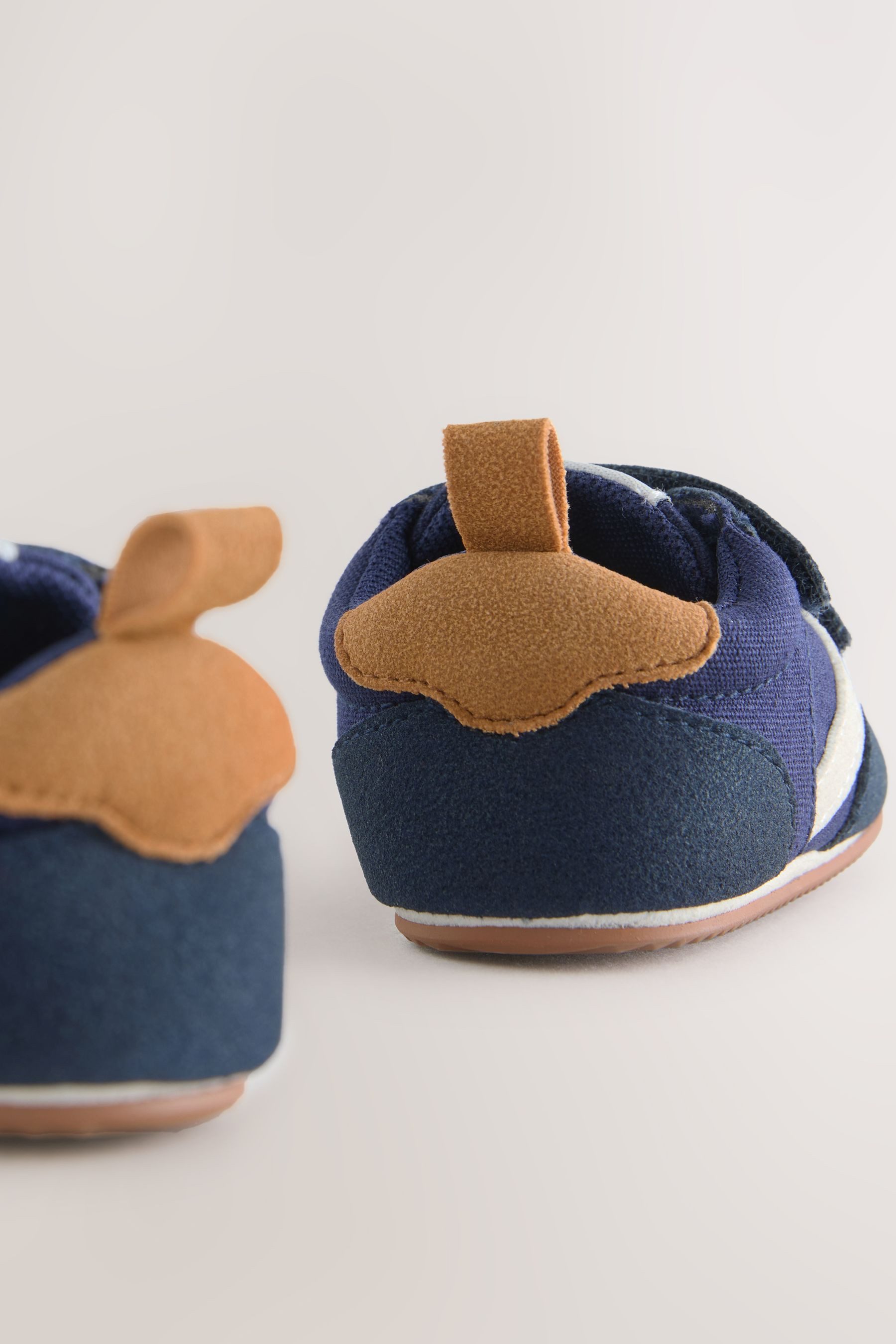 Next Baby Sneaker mit Klettverschluss Sneaker (1-tlg)