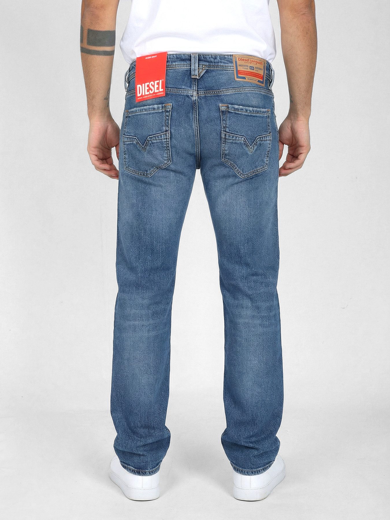 Diesel Straight-Jeans reguläre, gerade Beinform - 1985 LARKEE 09I16 geringer Stretch