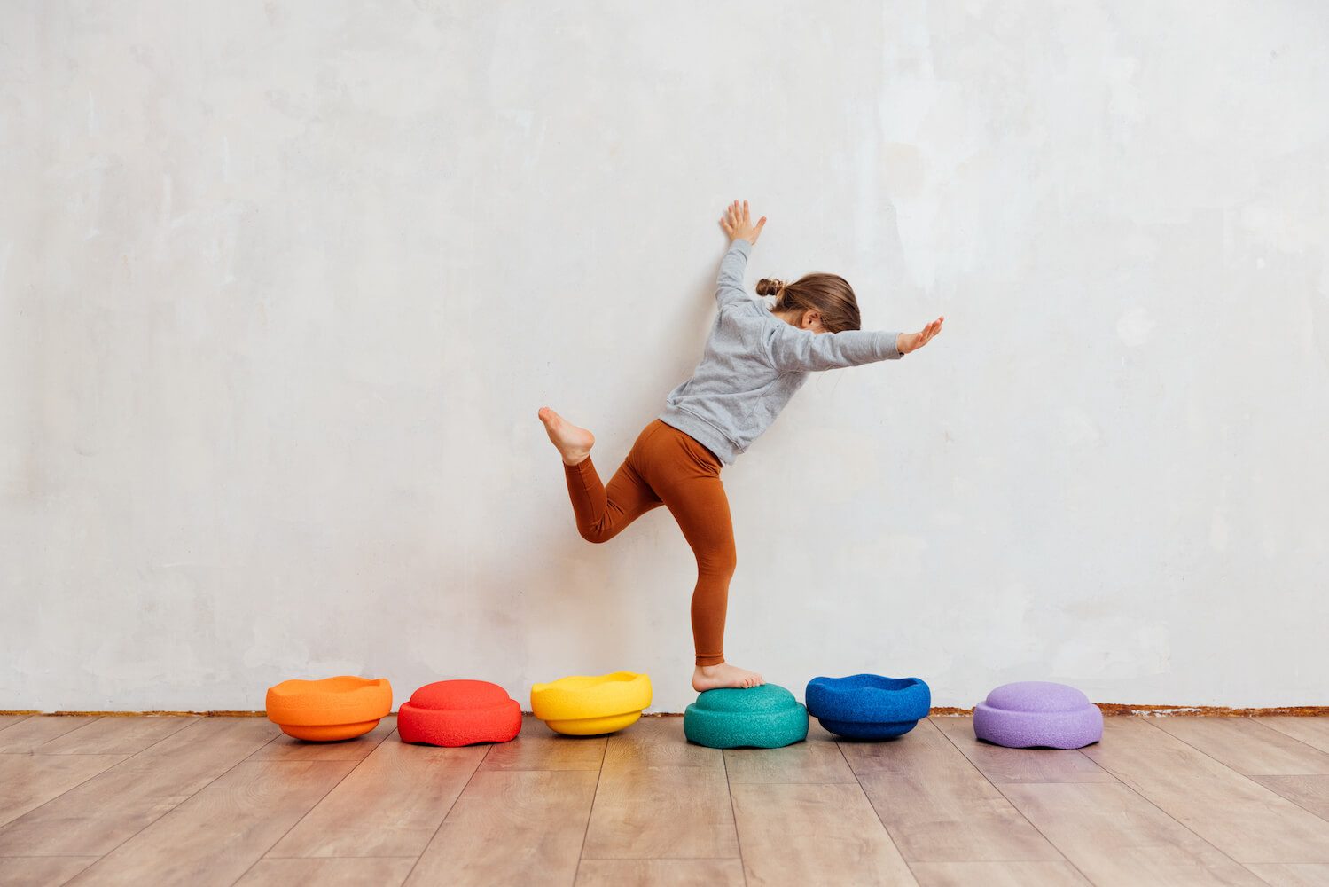 Stapelstein Spielcenter Balance Board Set inkl. Stapelstein 6er Set Rainbow Classic