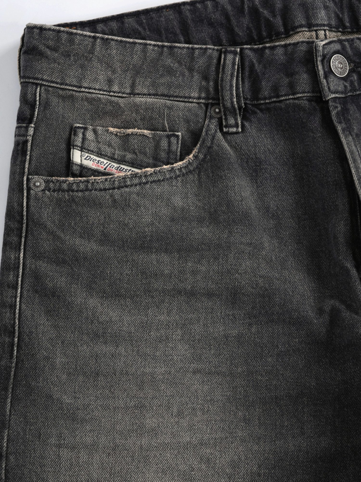 Diesel Jeansshorts Slim Fit - SLIM-SHORT – Bild 5 von 5