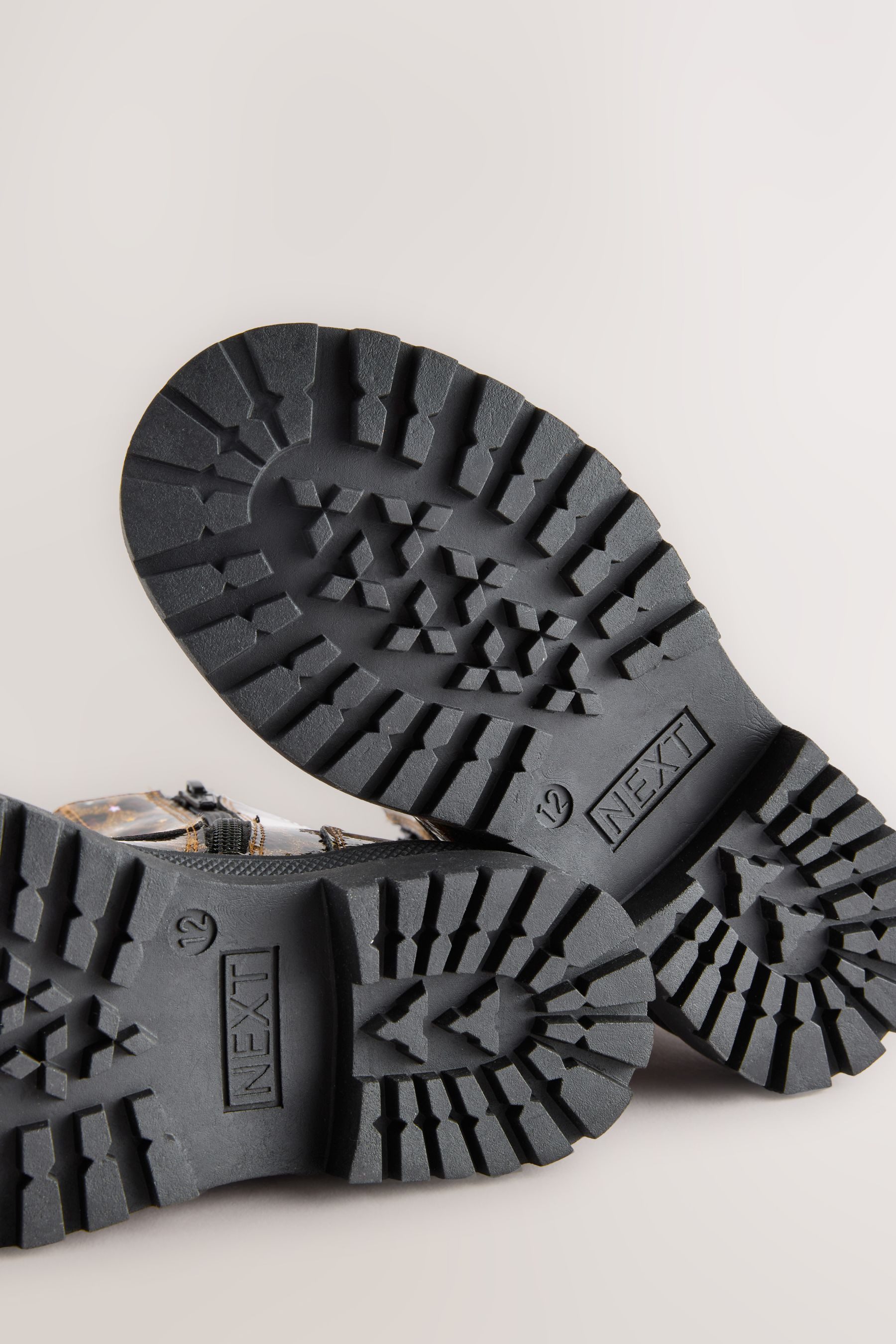 Next Stiefeletten mit Reißverschluss vorne Stiefelette (1-tlg)