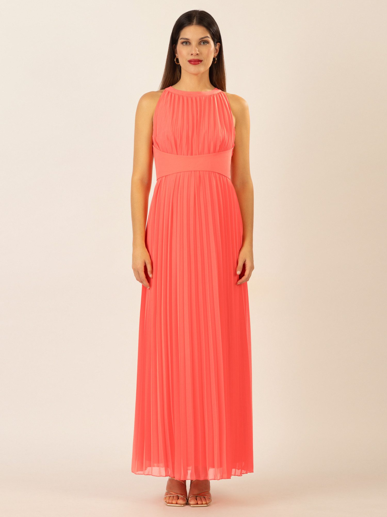 Apart Chiffonkleid aus leicht körnigem, plissiertem günstig online kaufen