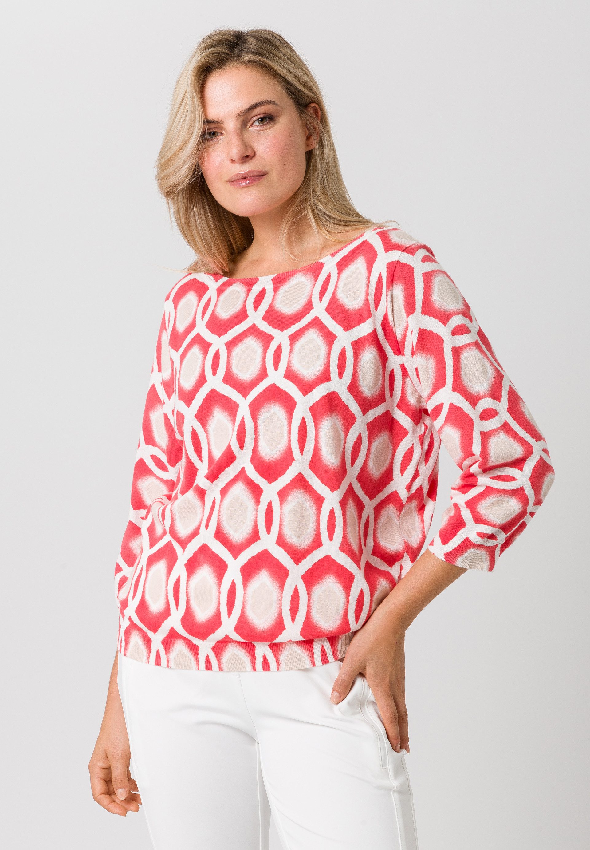 Strickpullover mit modernem Print