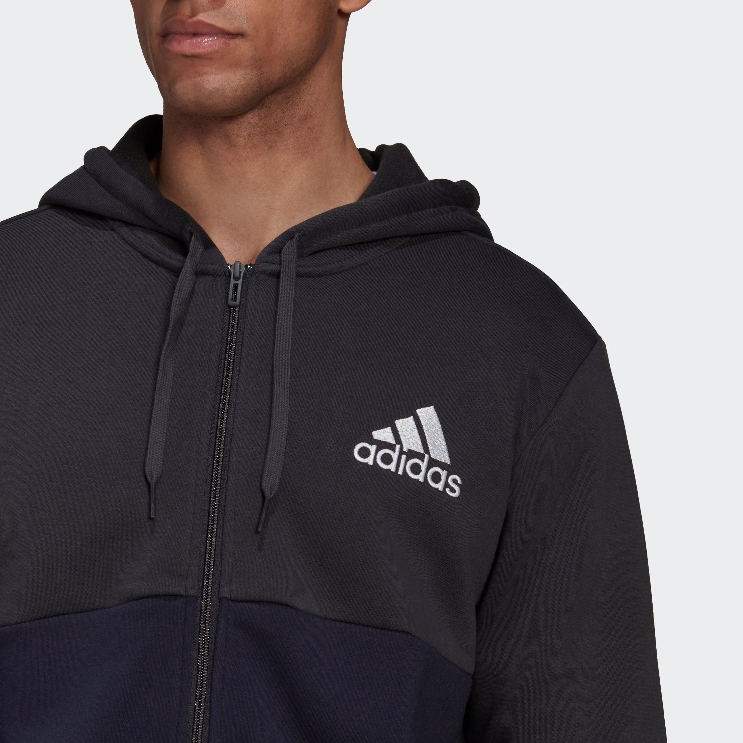 ESSENTIALS adidas FLEECE (1-tlg) KAPUZENJACKE Sportswear Kapuzensweatjacke COLORBLOCK