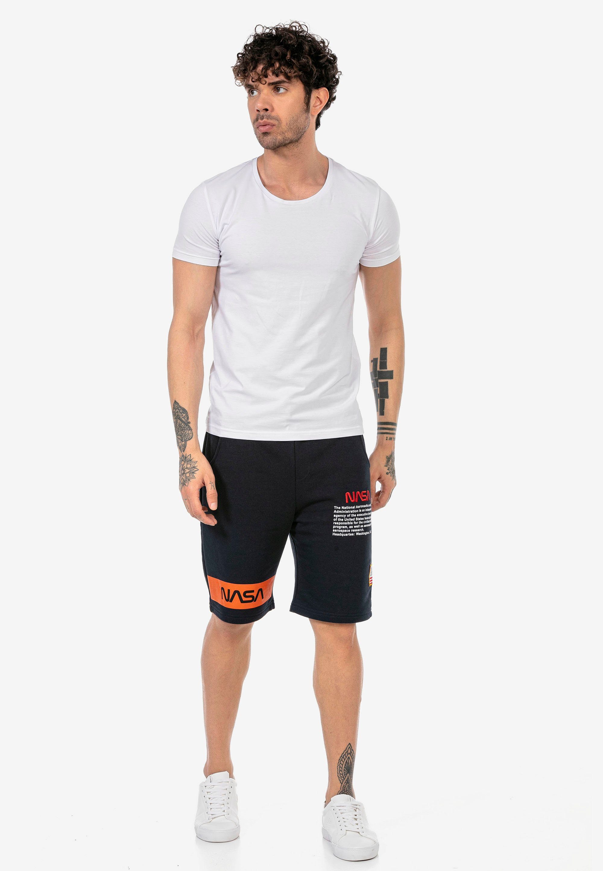 RedBridge Shorts Plano mit gesticktem NASA-Motiv
