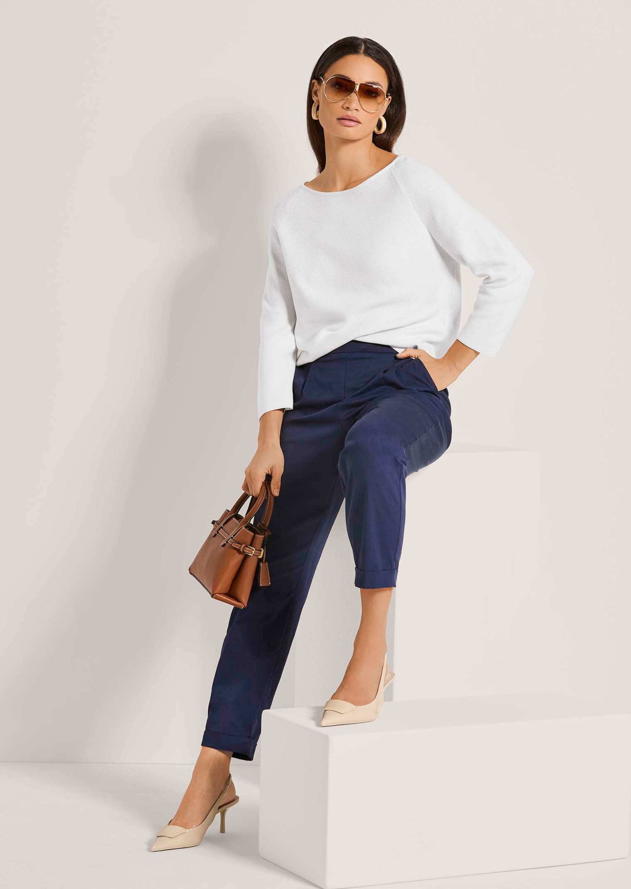 MADELEINE Strickpullover Pullover in modischer Kurzform