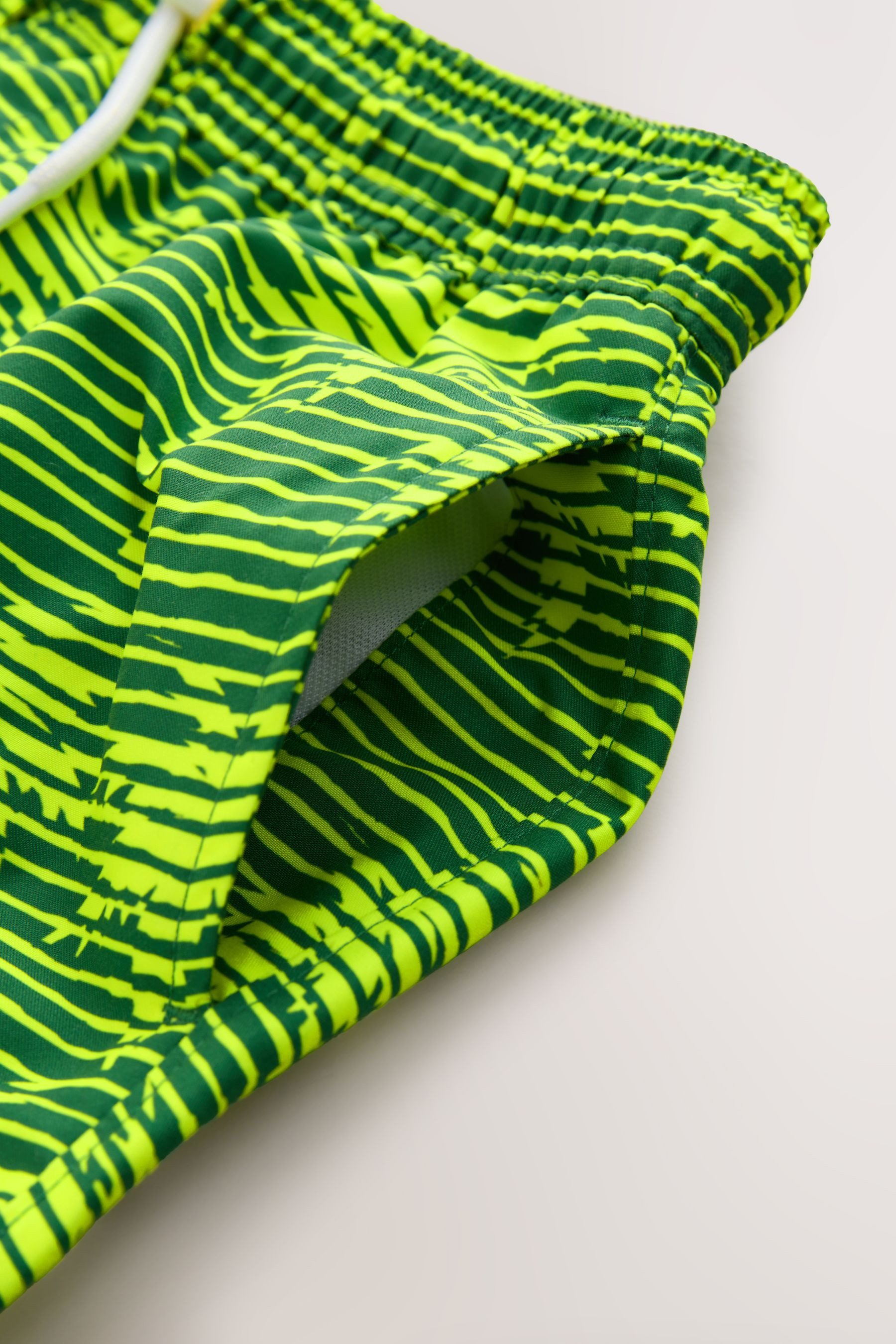 Next Badeshorts Badeshorts mit Print (1-St)