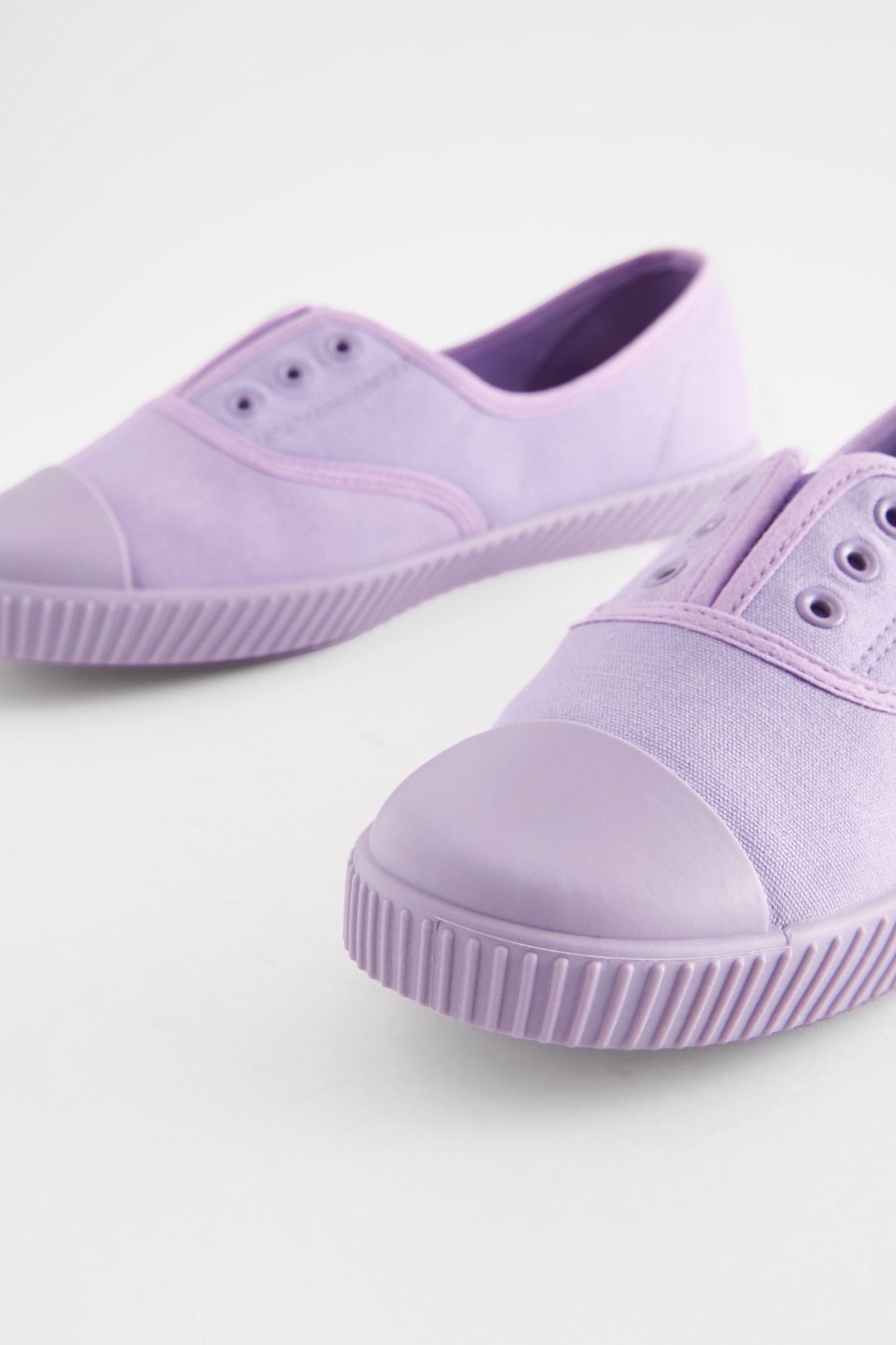 Purple Lilac Next Slip-On Schuhe Lochmuster (1-tlg) Sneaker mit