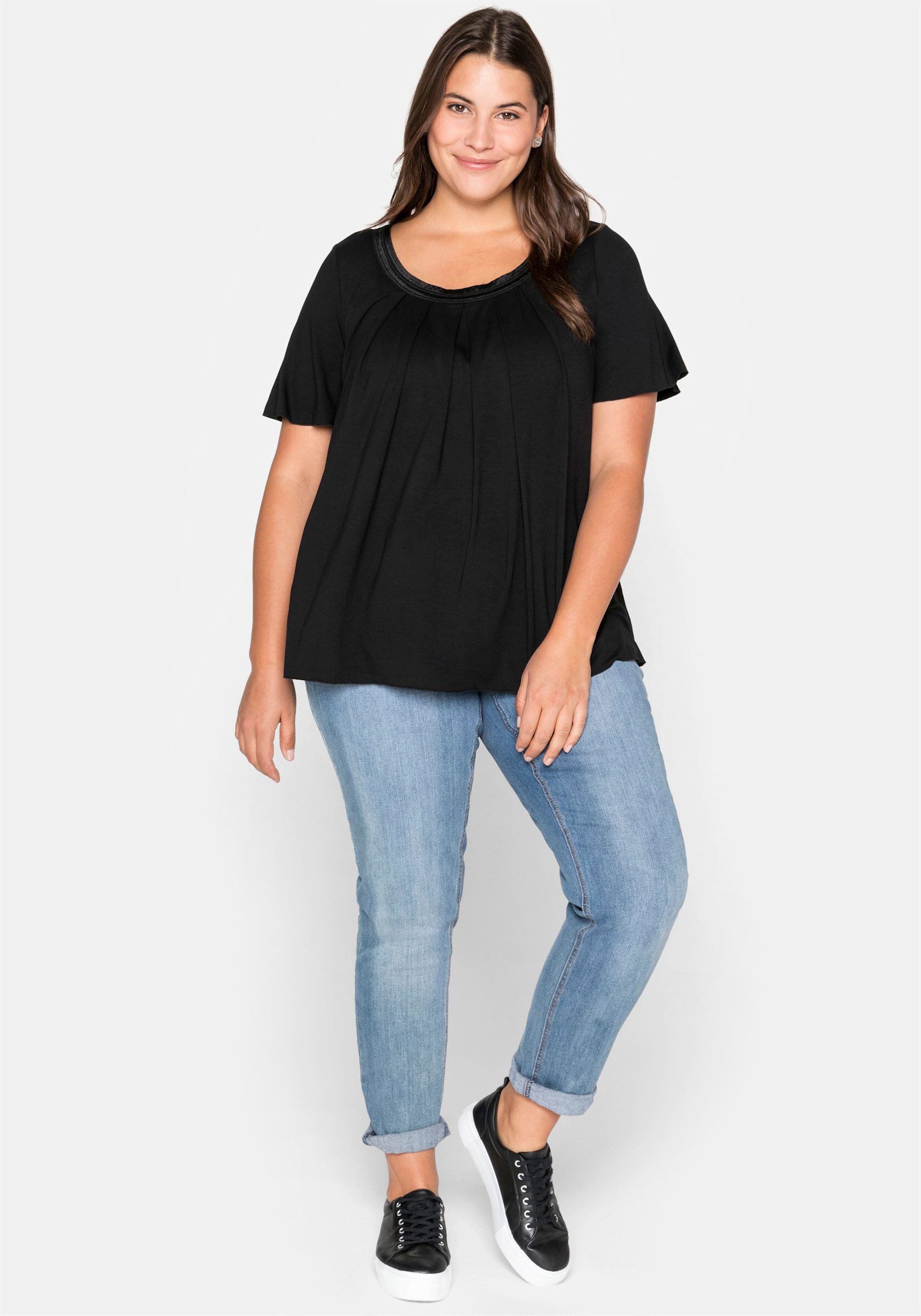 Sheego T-Shirt Shirt . in A-Linie mit dekorativer Blende günstig online kaufen