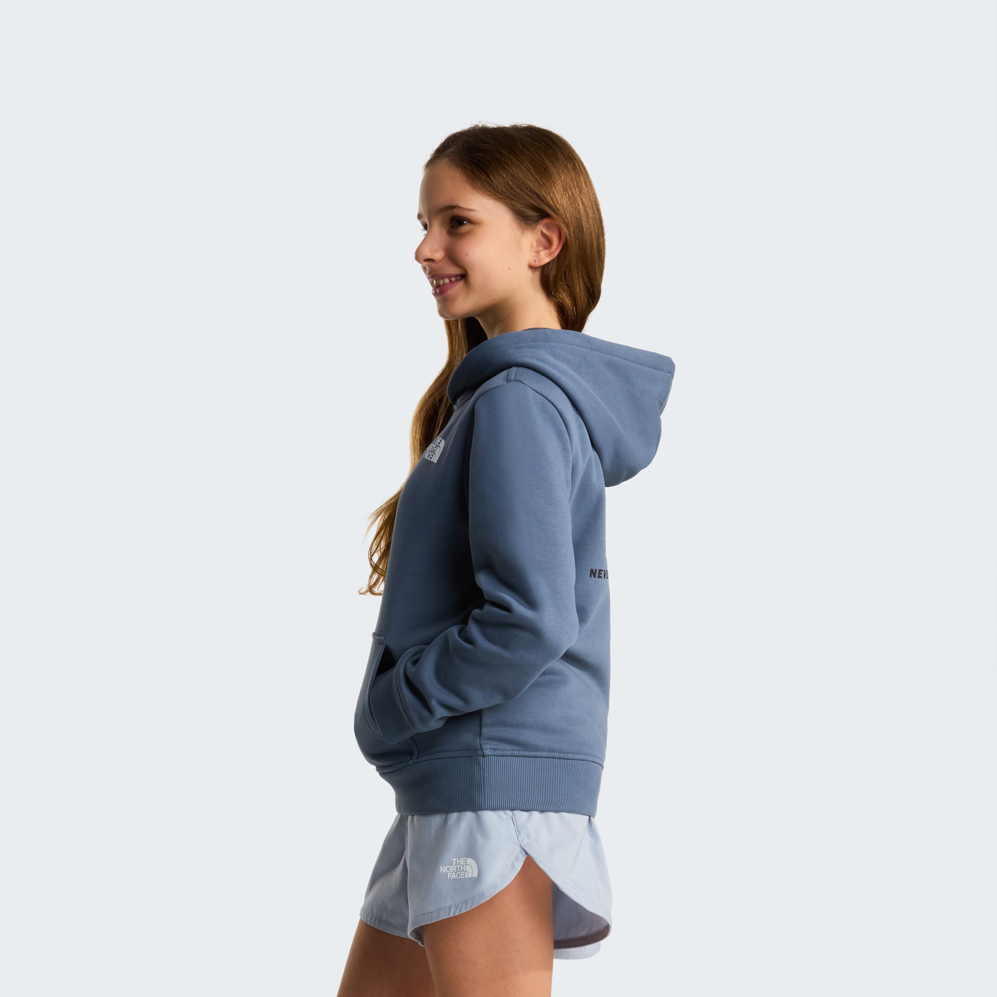 The North Face Kapuzensweatshirt TEEN BOX NSE REGULAR HOODIE mit Logos auf Vorder- und Rückseite, aus Baumwolle, mit Rippbündchen
