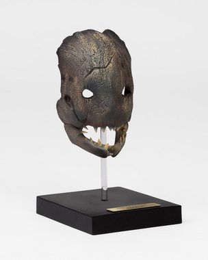 iTEMLAB Merchandise-Figur Dead by Daylight Replika "Trapper Mask", limitierte Auflage, hochpräzises Replikat