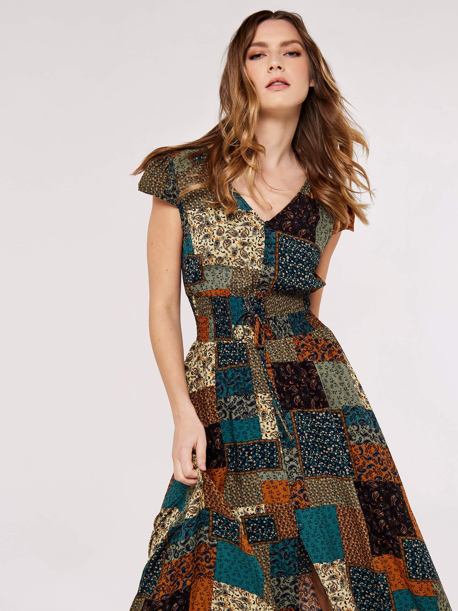 Apricot Druckkleid Maxikleid, (1-tlg) mit Patchworkdesign günstig online kaufen