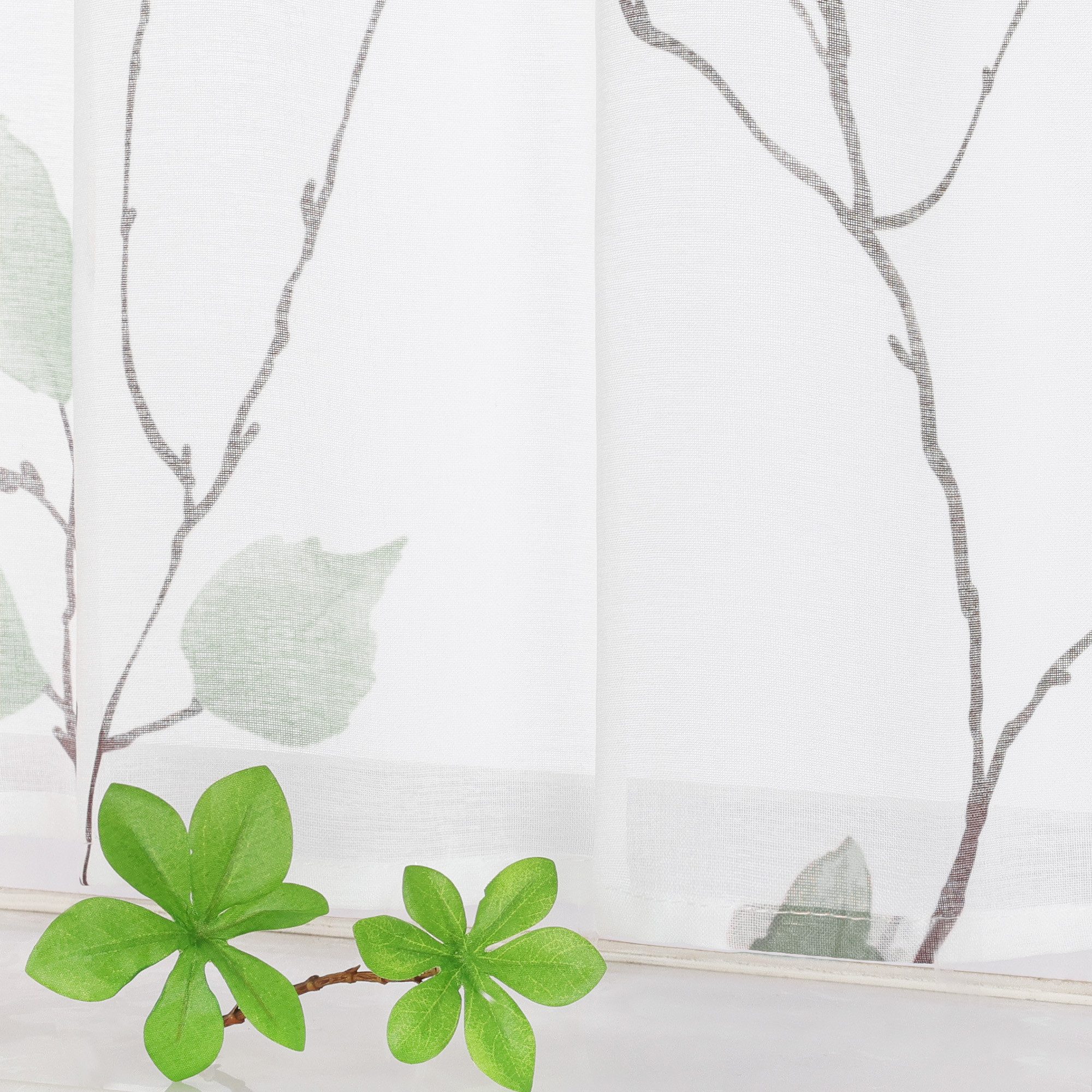Joyswahl Scheibengardine (1 St), Schlaufen, transparent, Voile Landhausstil Weiß Kurzstores mit Blatt- und Blumenmuster