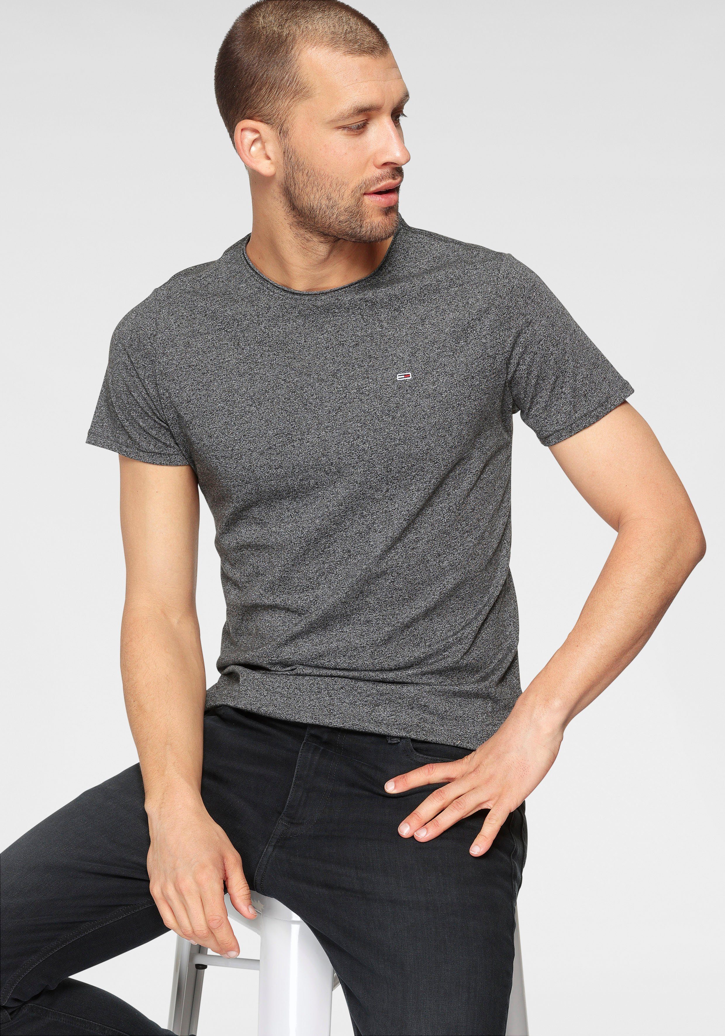 Tommy Jeans T-Shirt TJM SLIM JASPE C NECK Classics Slim Fit mit Markenlabel