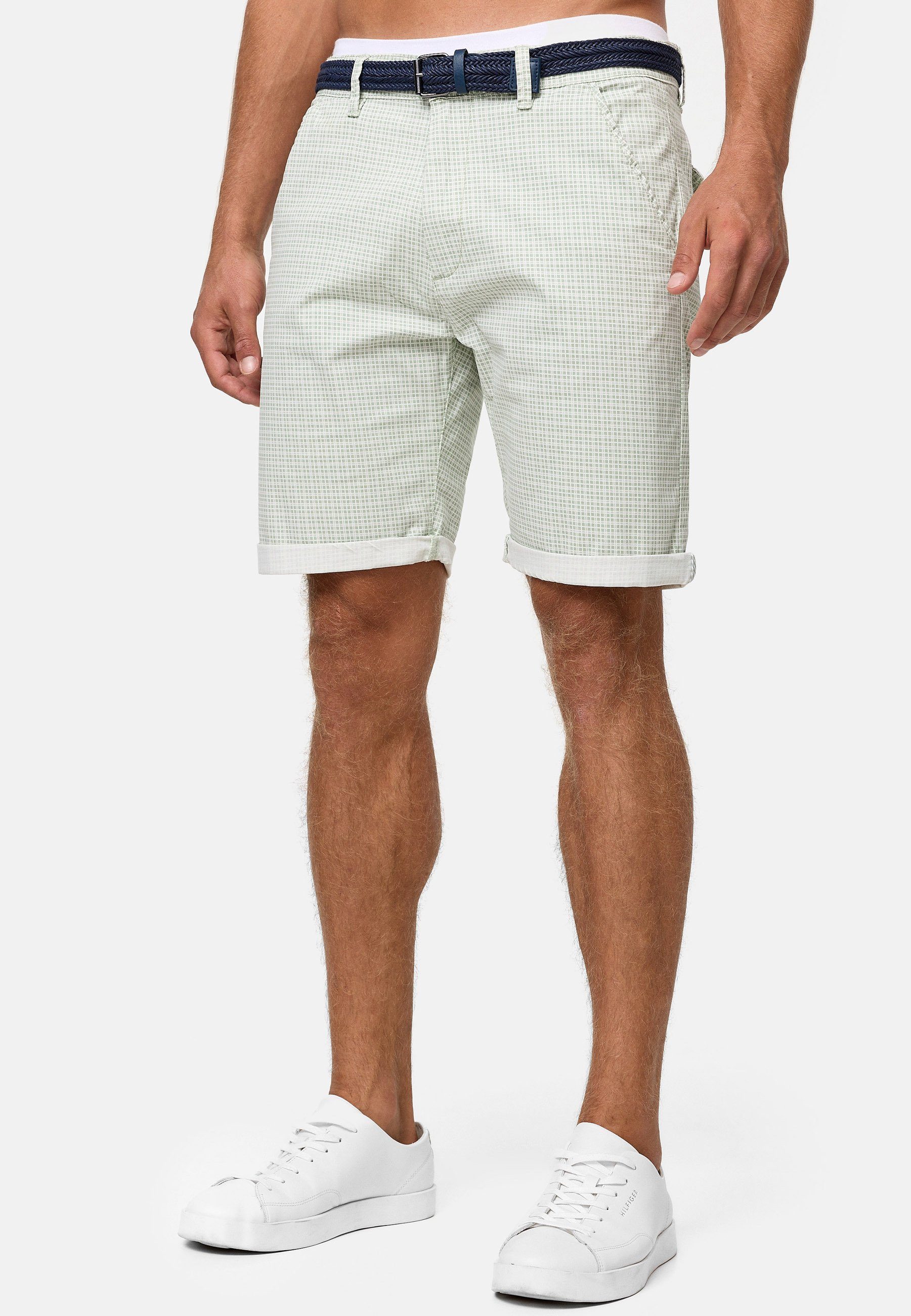 Indicode Chinoshorts Herren Bourchier Chino Shorts Herrenshorts Chino Shorts mit modernem Karomuster und einem Gürtel