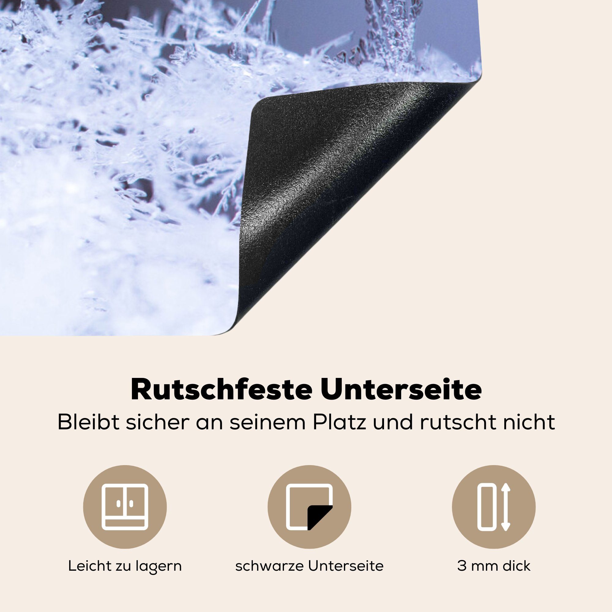 für Schutz Vinyl, küche, tlg), MuchoWow einer cm, die 81x52 Ceranfeldabdeckung gefrorenen Herdblende-/Abdeckplatte Schneeflocke, (1 Induktionskochfeld Nahaufnahme