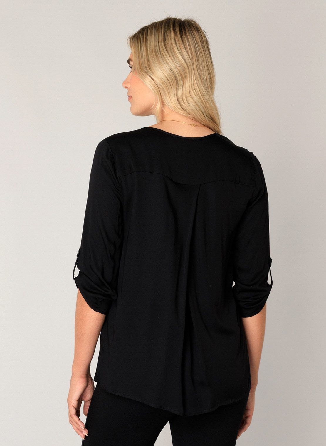 Base Level Shirtbluse mit V-Ausschnitt