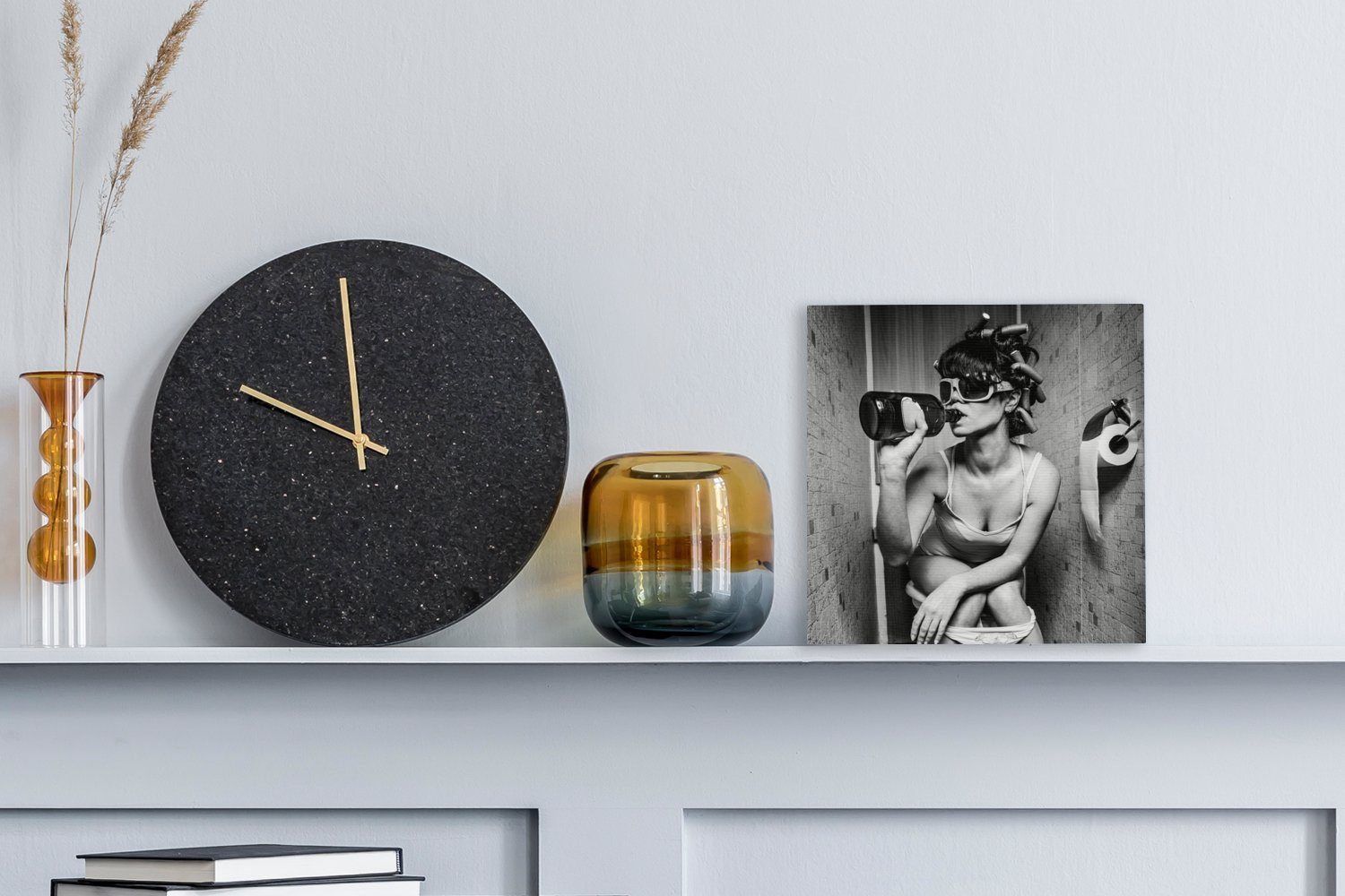 OneMillionCanvasses® Leinwandbild Frau - Toilette - Schwarz - Weiß, Fotodru günstig online kaufen