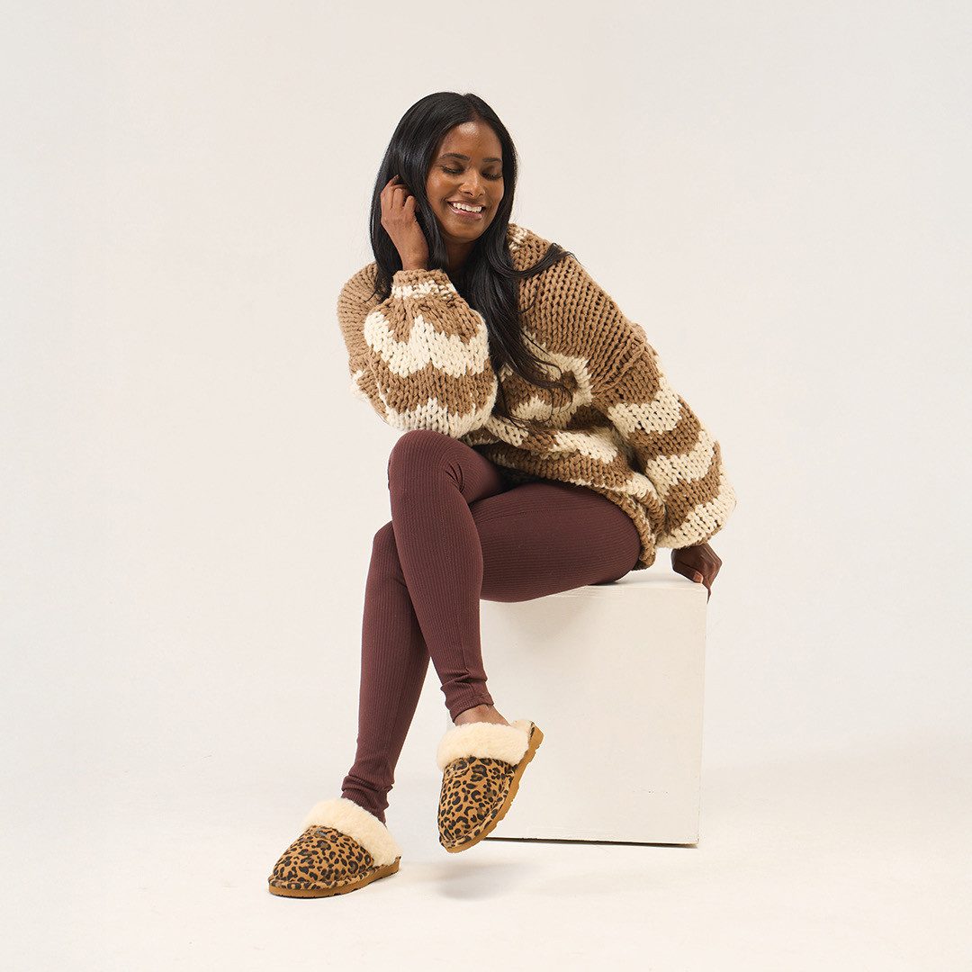 Bearpaw Clog Home Slipper, Hausschuh, Clog mit Leo-Muster