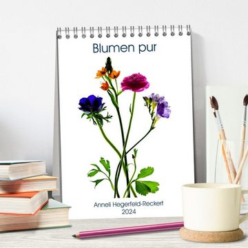 CALVENDO Wandkalender Blumen pur (Tischkalender 2024 DIN A5 hoch), CALVENDO Monatskalender