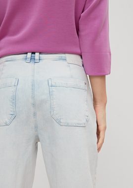 comma casual identity 7/8-Jeans Relaxed: Jeans mit Zipp-Details Ziernaht, Leder-Patch, Reißverschluss