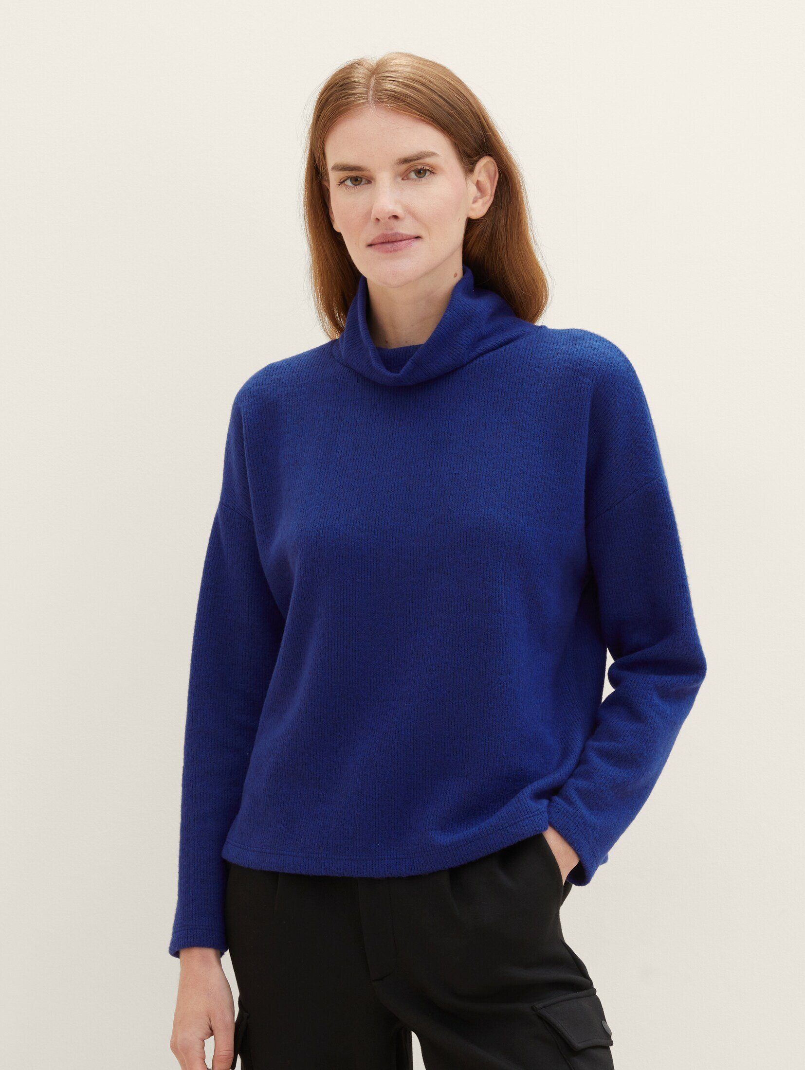 Im Trend TOM TAILOR Sweatshirt Bequemes mit crest blue Rollkragen Sweatshirt melange