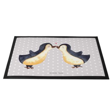 Fußmatte 60 x 90 cm Pinguin Liebe - Grau Pastell - Geschenk, Freund, große Lie, Mr. & Mrs. Panda, Höhe: 0 mm