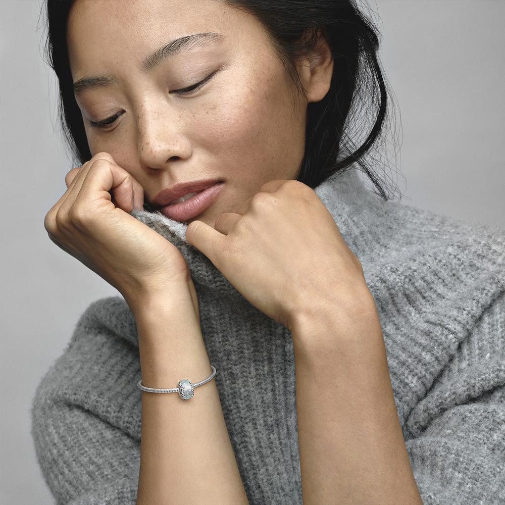 Pandora Charm-Einhänger Eisblauer Schneeflocken Charm aus Sterlingsilber von PANDORA